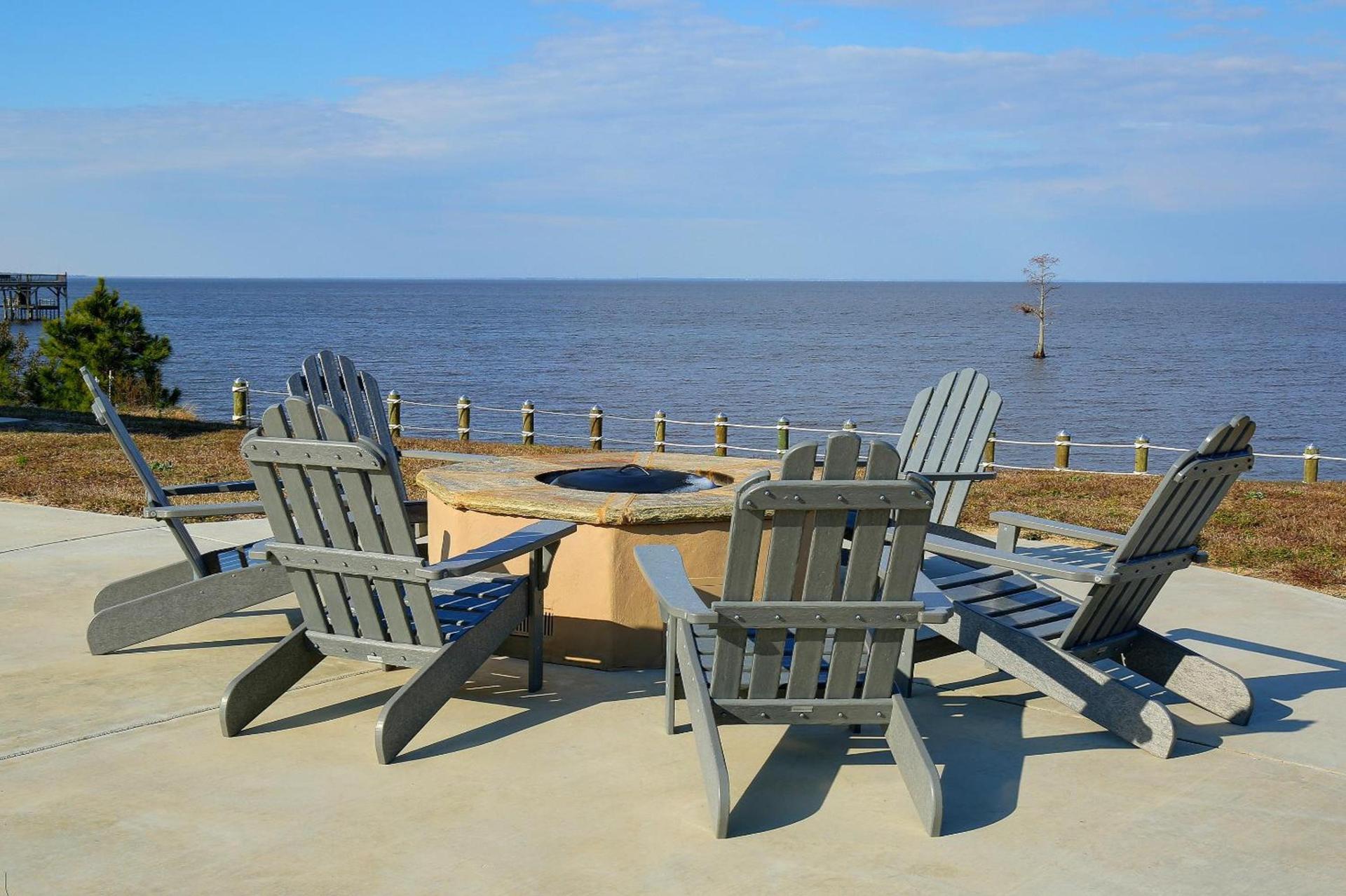 Waterside Resort photo 9