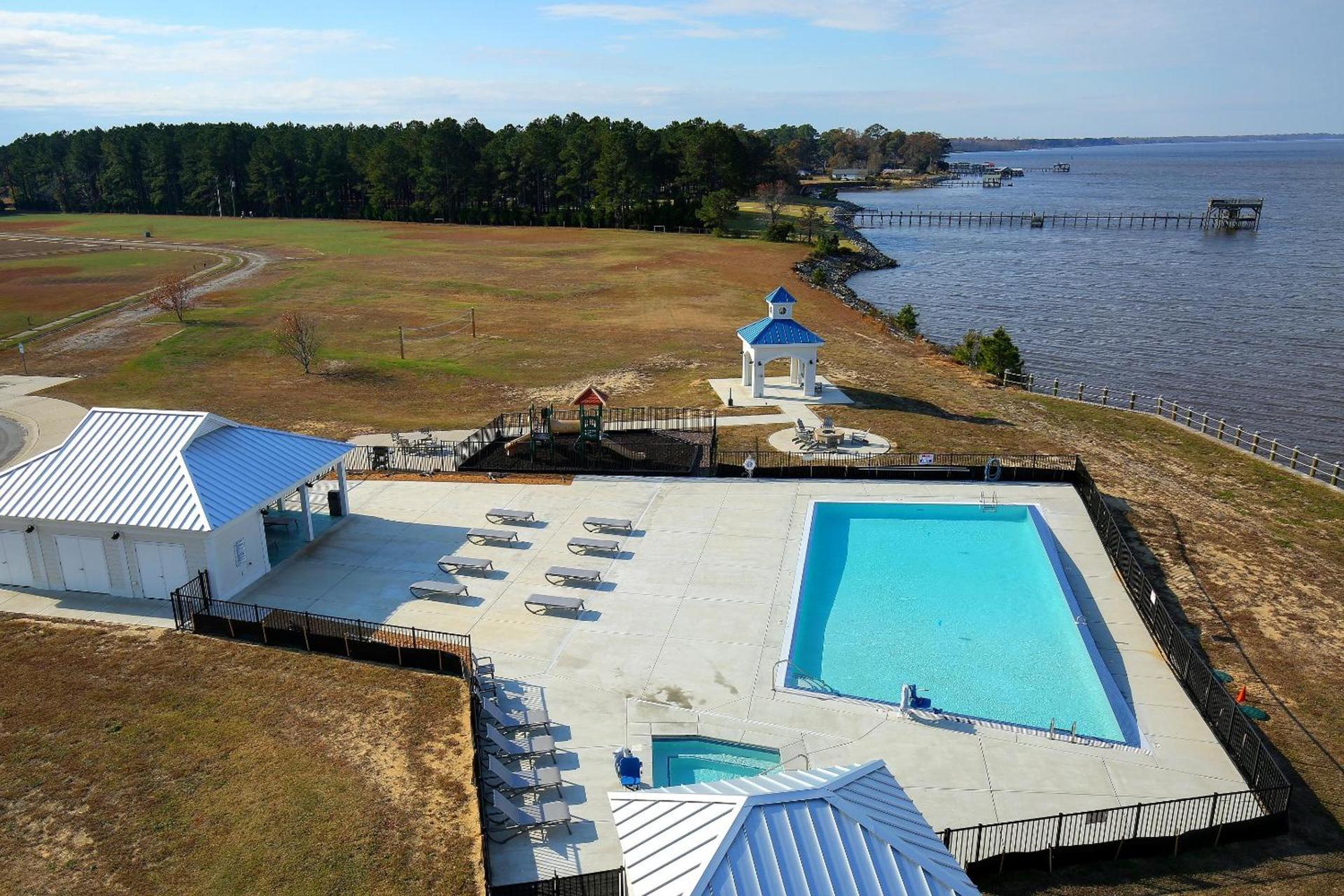 Waterside Resort photo 5