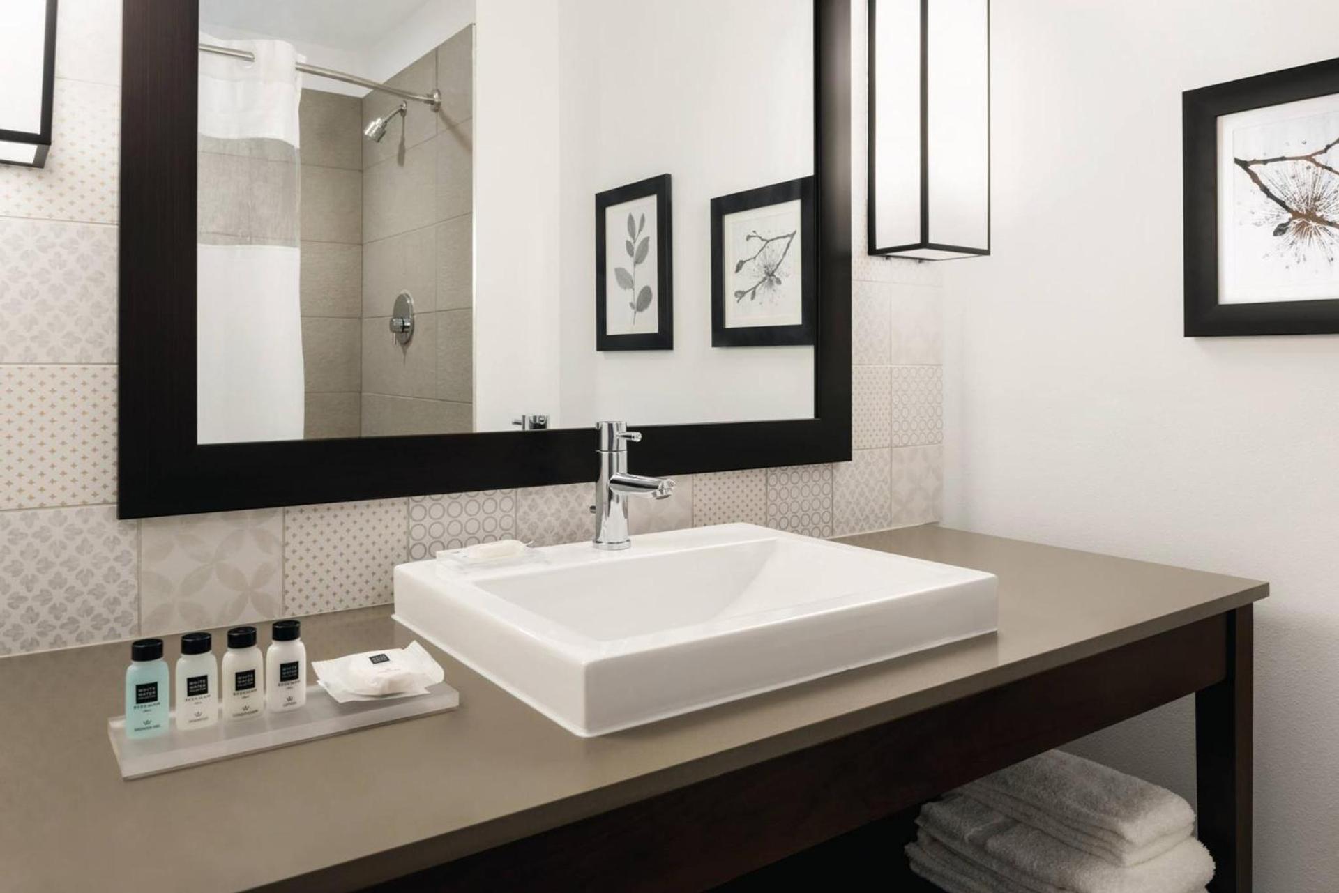 Country Inn & Suites by Radisson, Ft Atkinson, WI photo 27