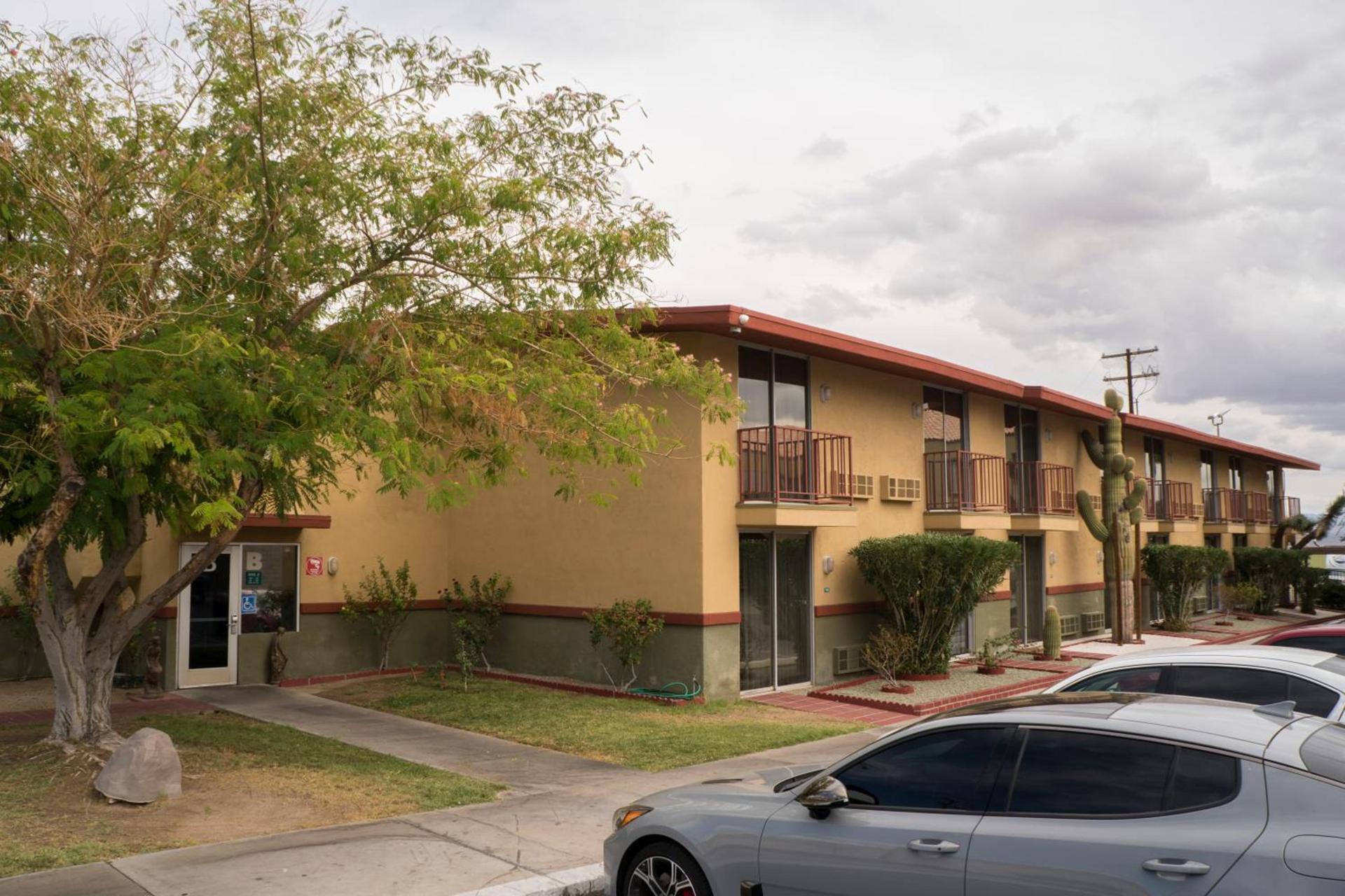 California Inn Barstow photo 2