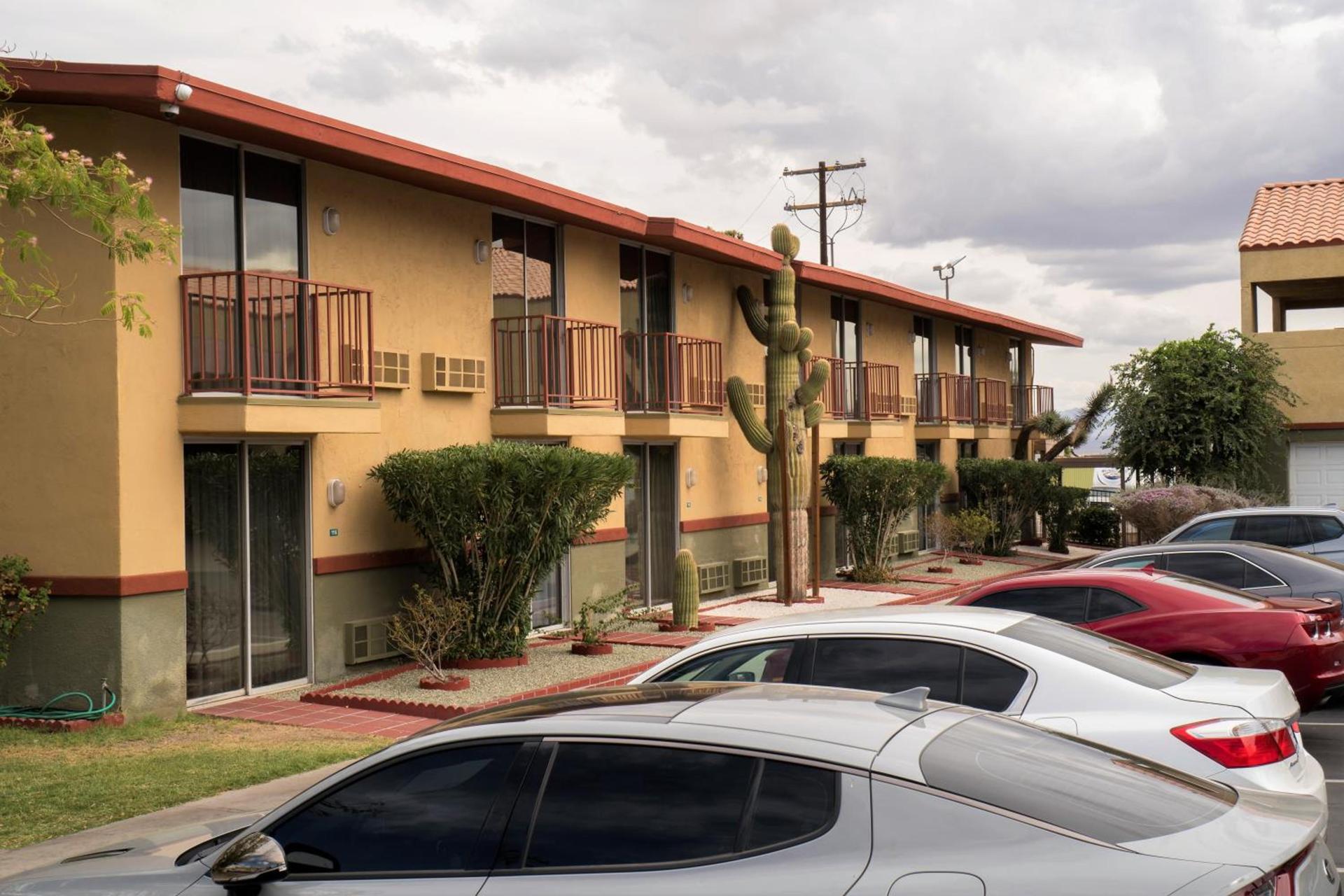 California Inn Barstow photo 3
