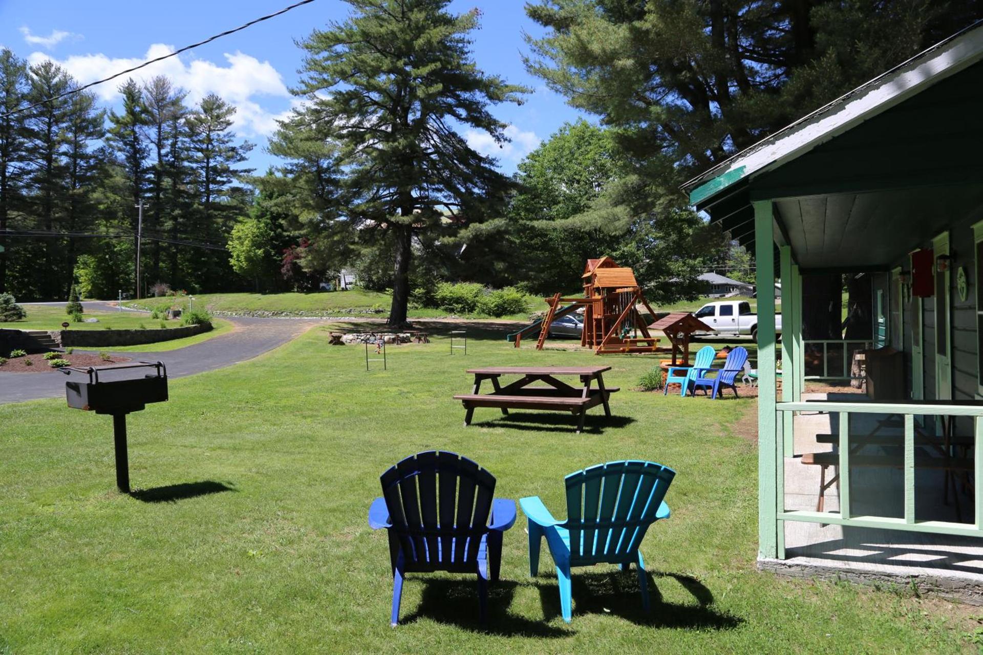 Rowe's Adirondack Cabins of Schroon Lake photo 55