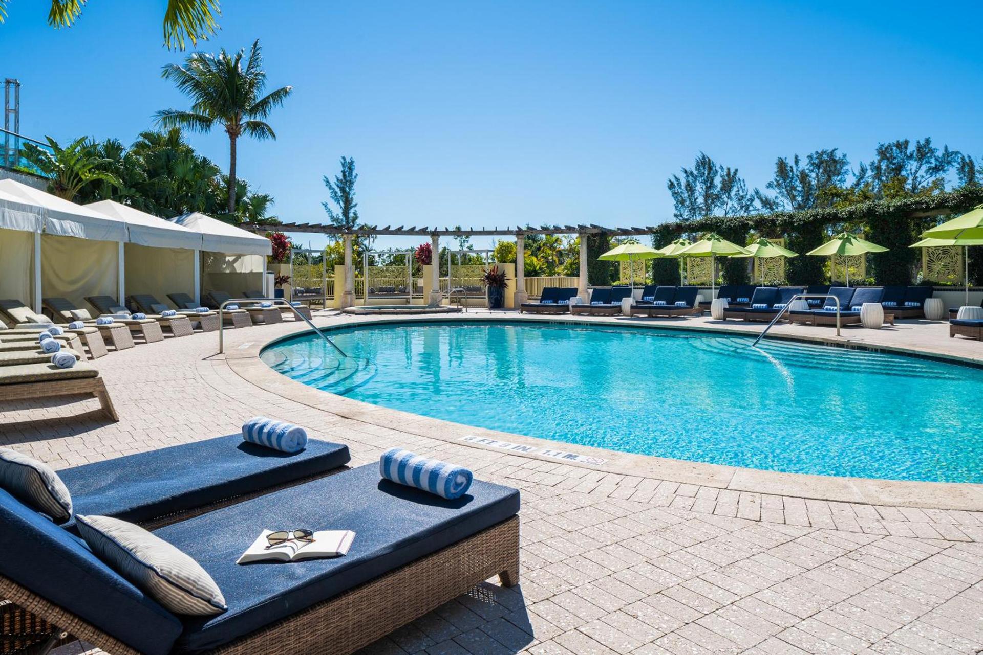 Naples Grande Beach Resort photo 4