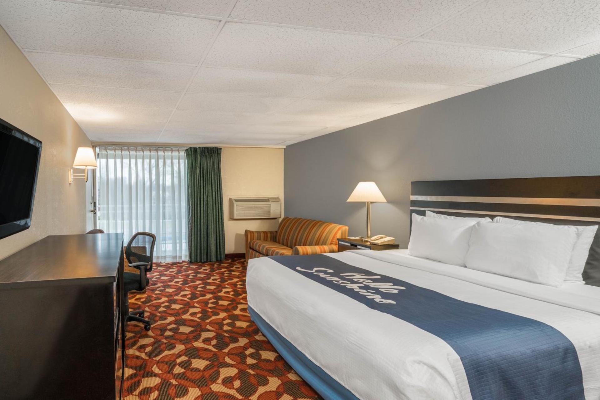 Days Inn By Wyndham Carlisle North photo 47