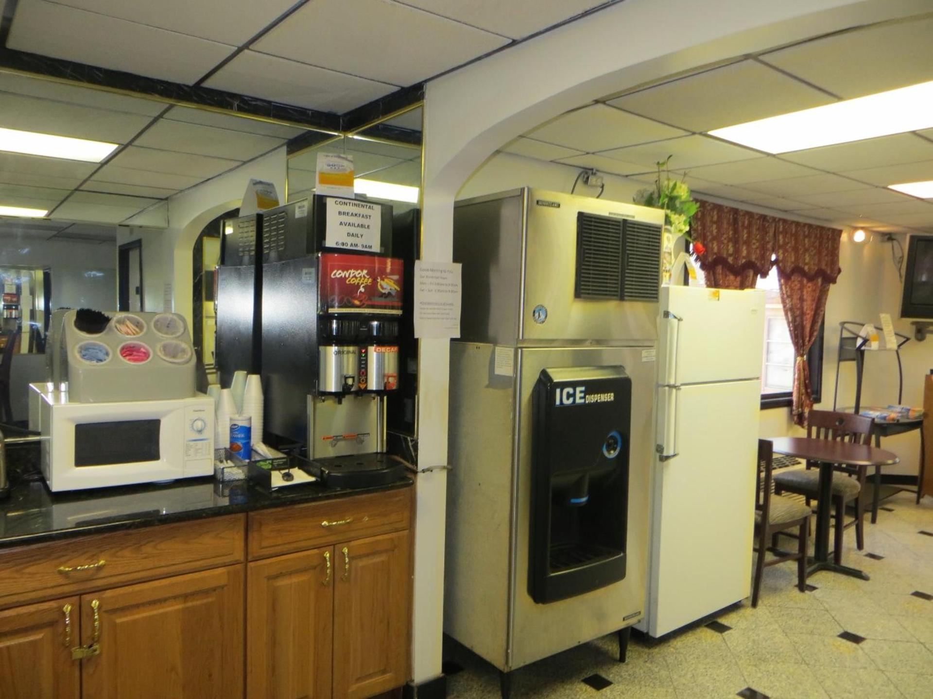 Gurnee Motel photo 10