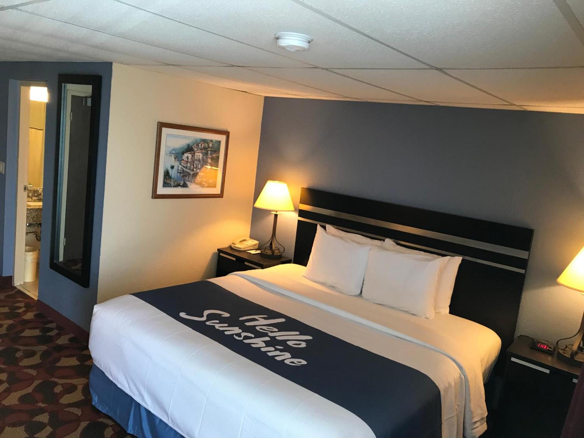 Days Inn By Wyndham Carlisle North photo 43