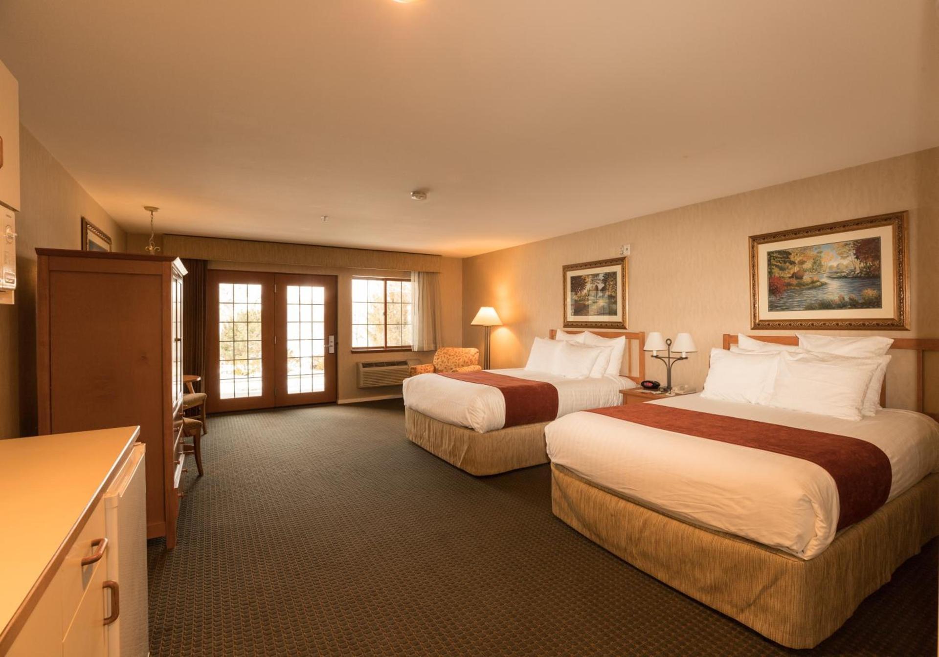 Lakeside Lodge and Suites photo 32