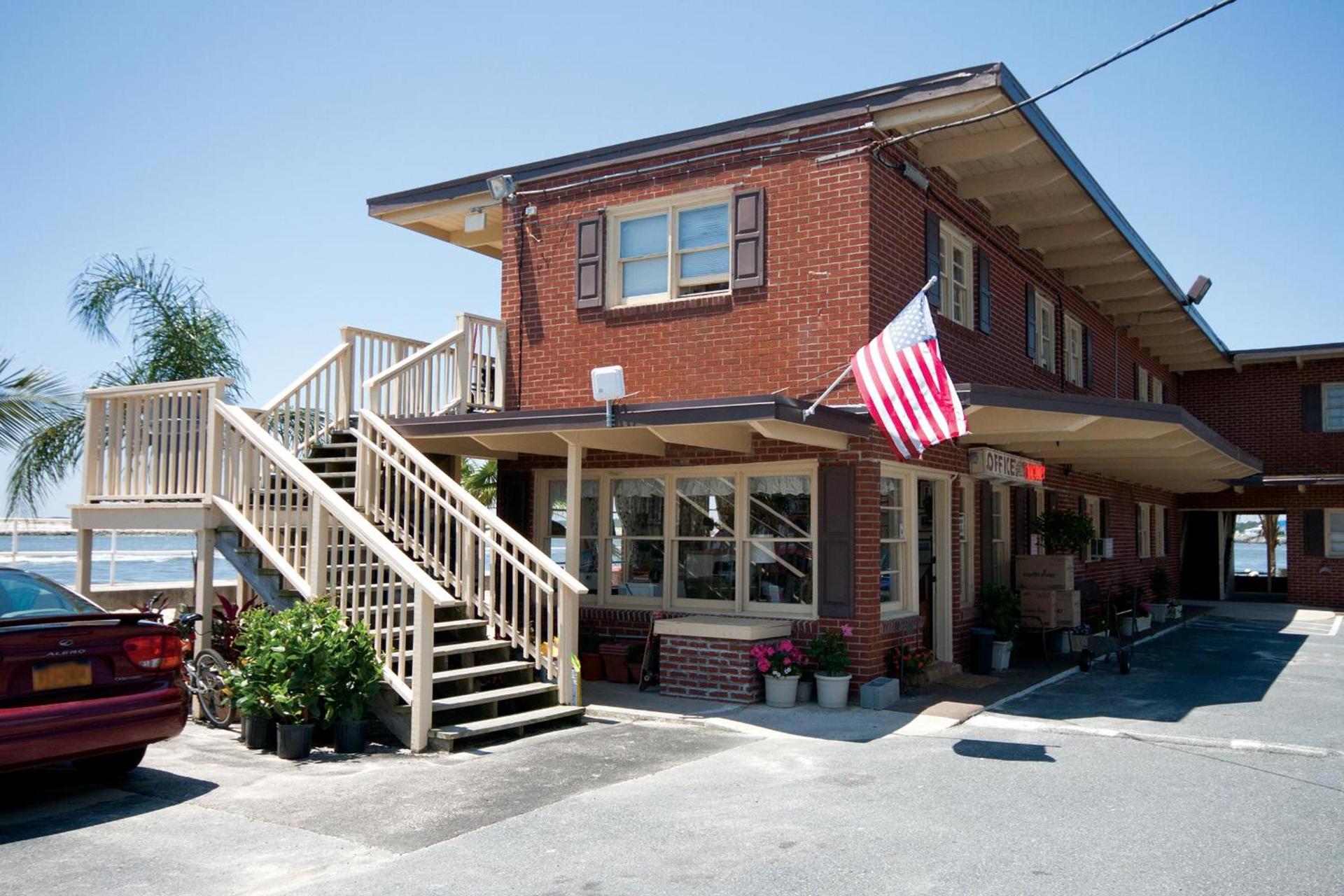 Oceanic Motel photo 27