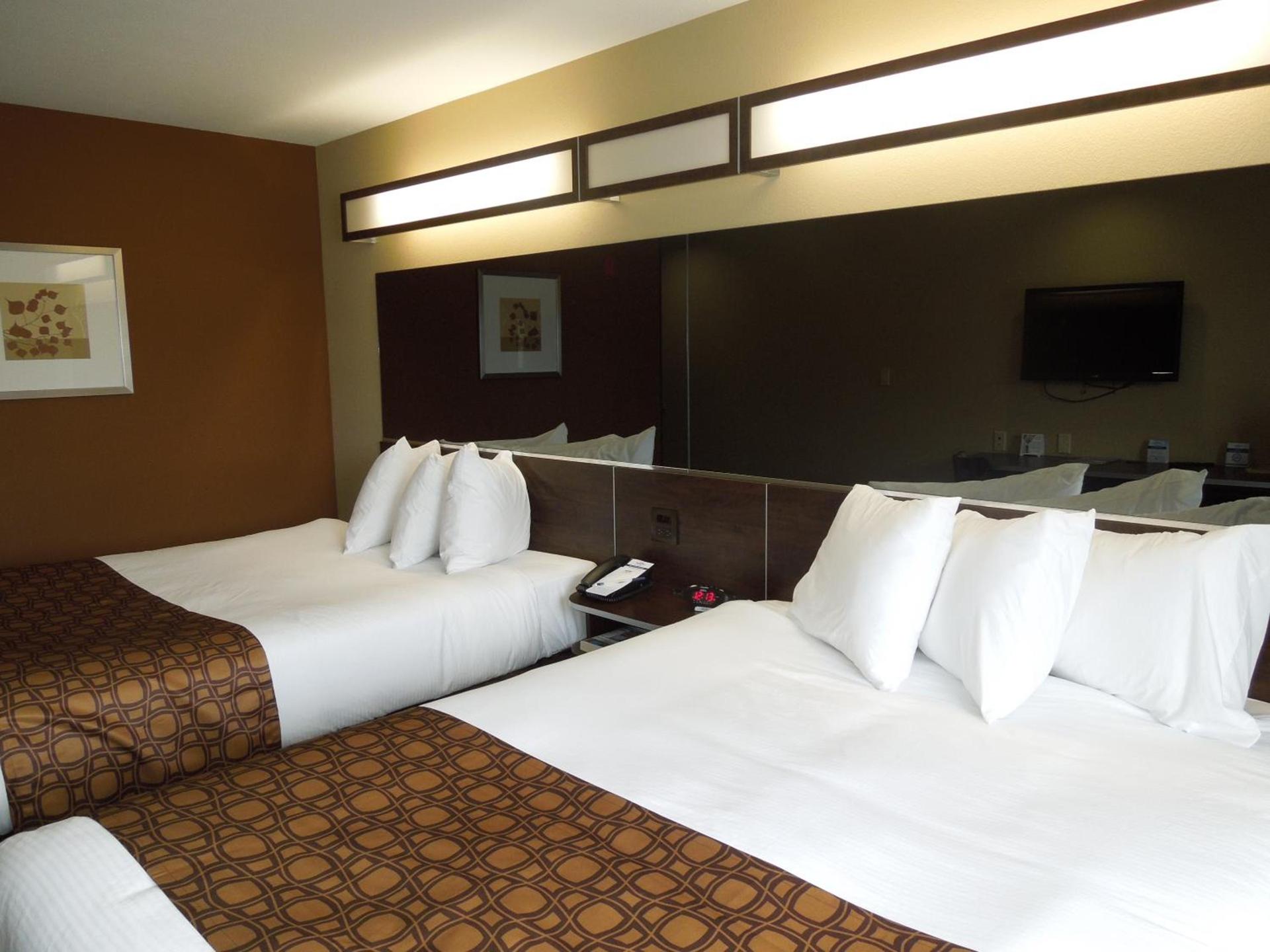 Microtel Inn and Suites North Canton photo 10