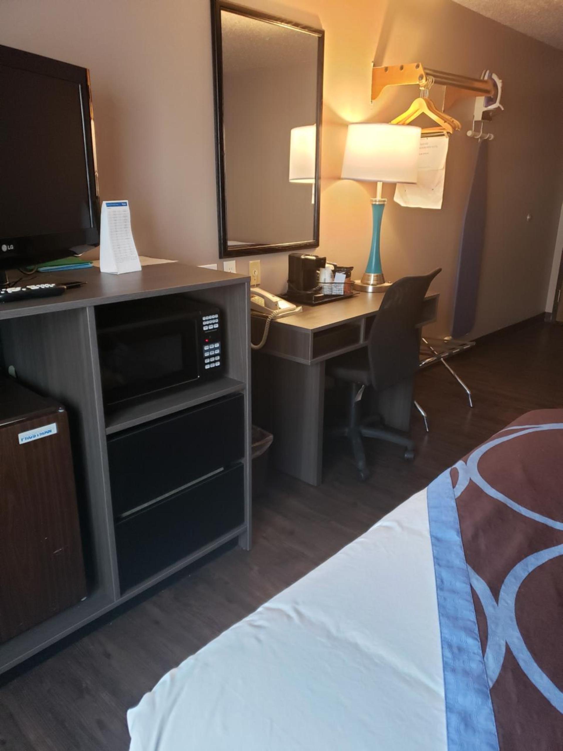 Super 8 by Wyndham North Platte photo 13