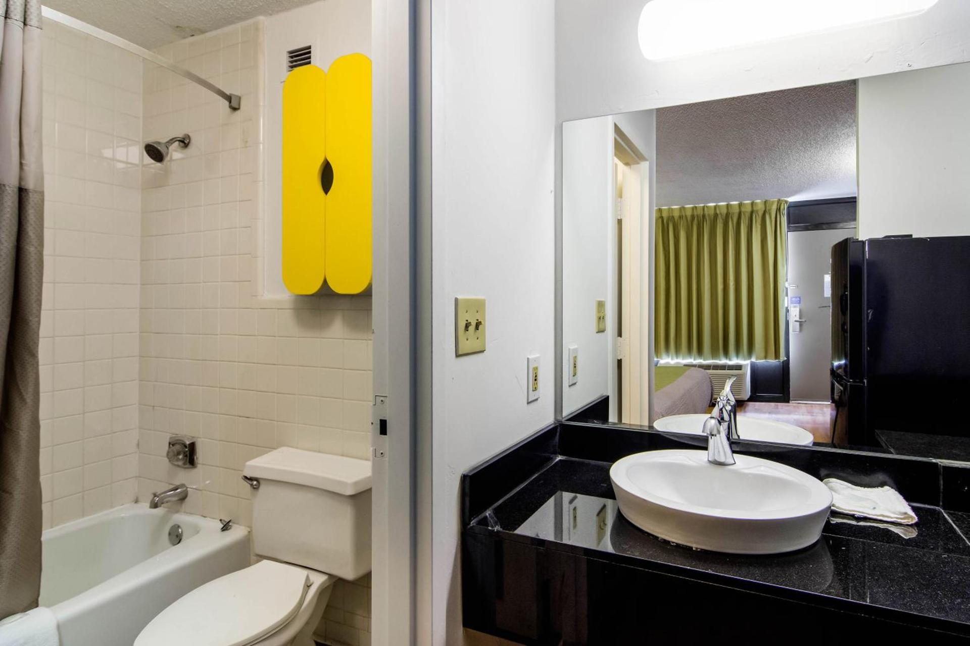 Studio 6 Extended Stay - Lagrange, GA photo 29