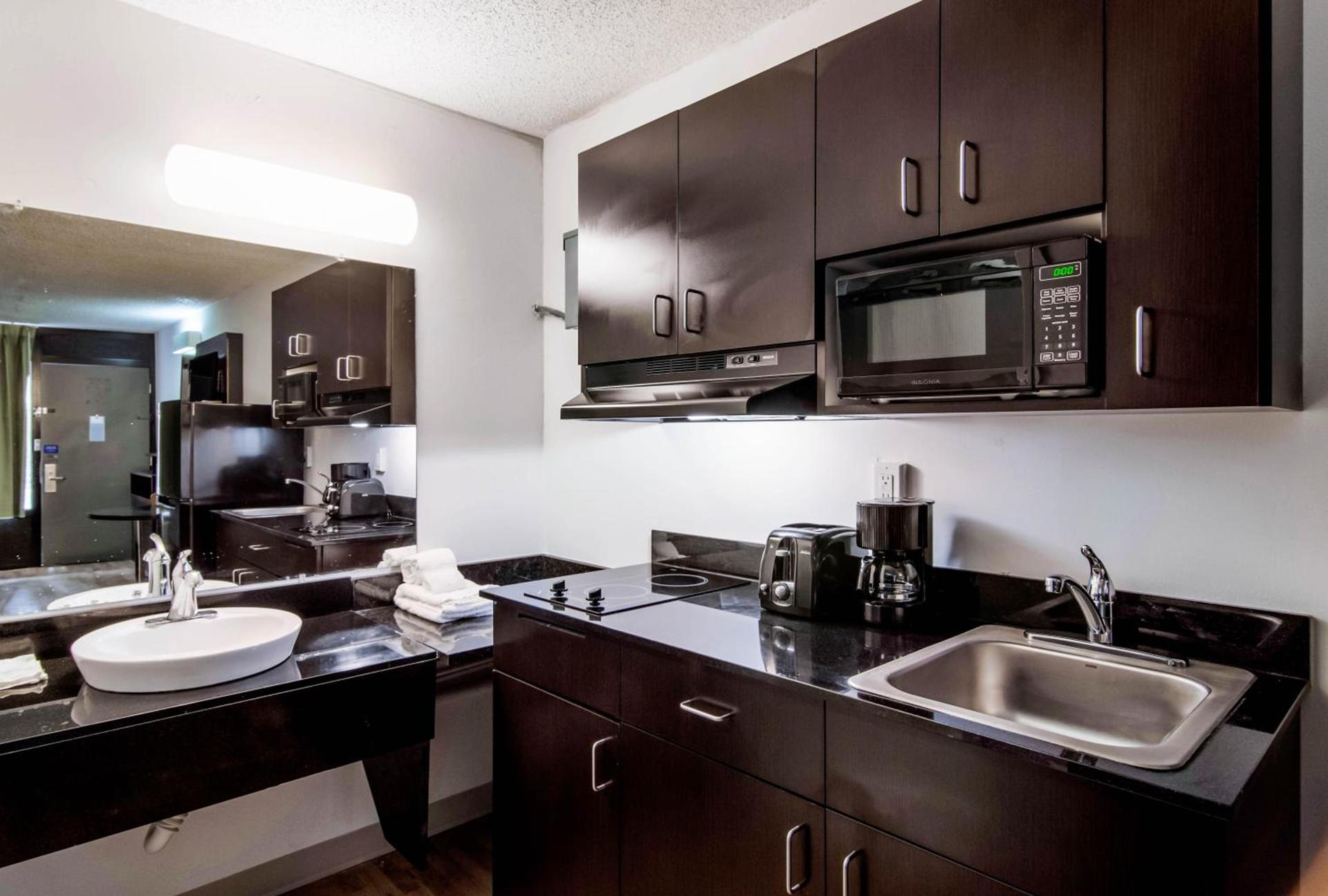 Studio 6 Extended Stay - Lagrange, GA photo 45