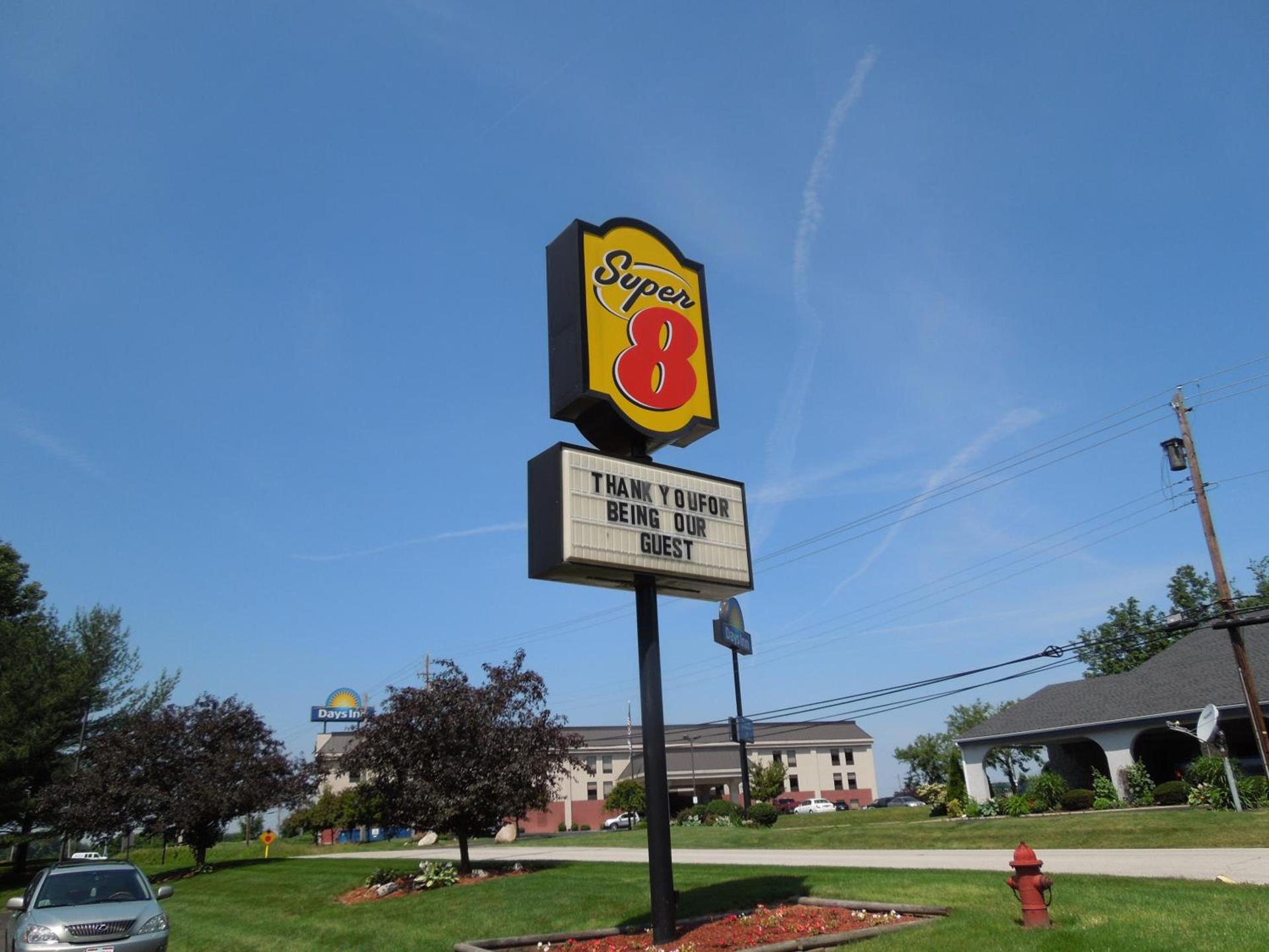 Super 8 by Wyndham Kent/Akron Area photo 26