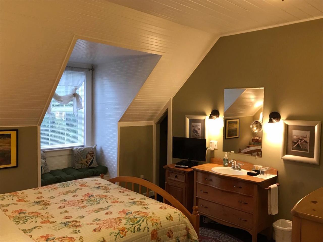 Inn at Harbour Village photo 20
