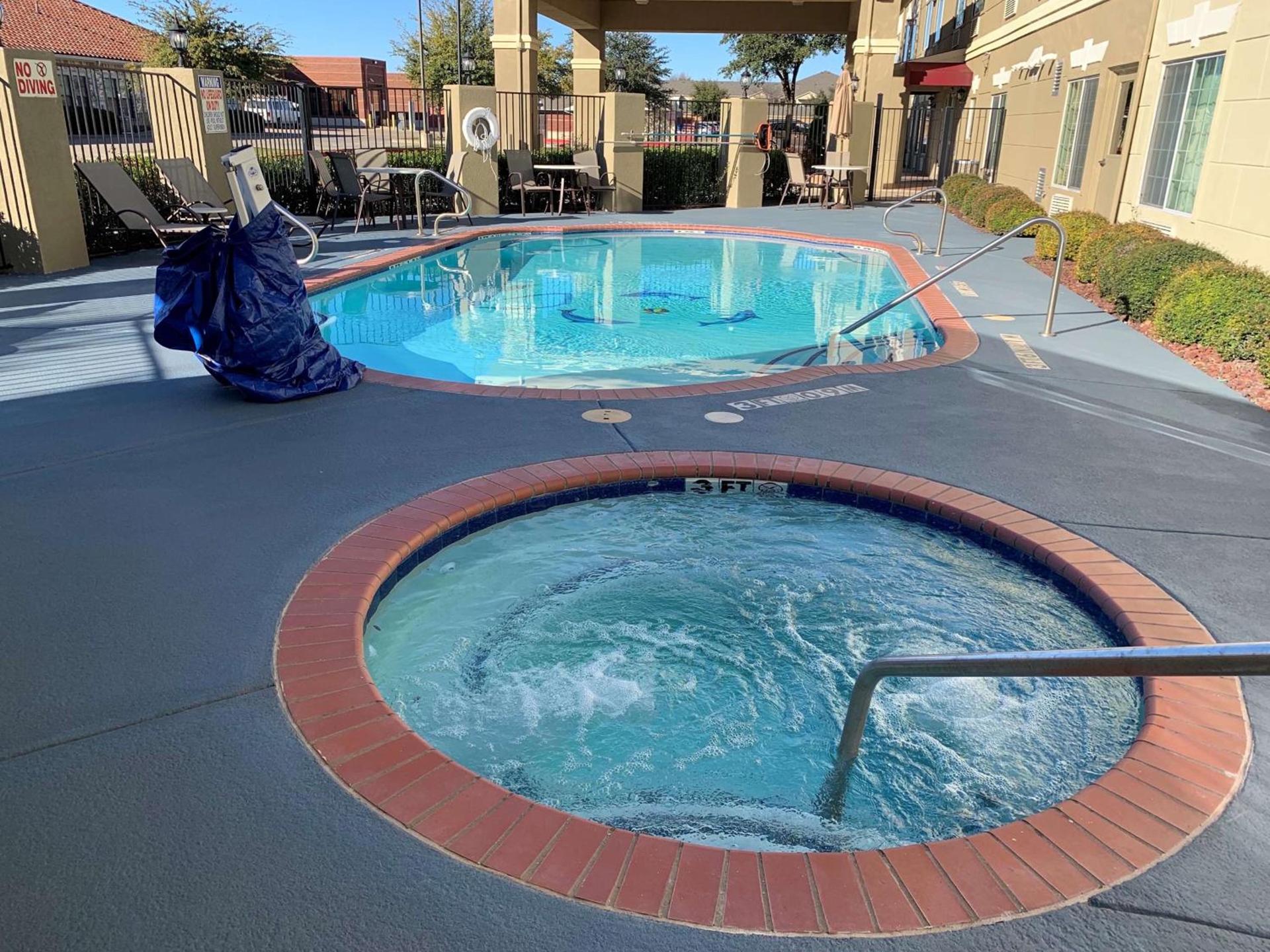 SureStay Plus Hotel by Best Western Mesquite photo 7