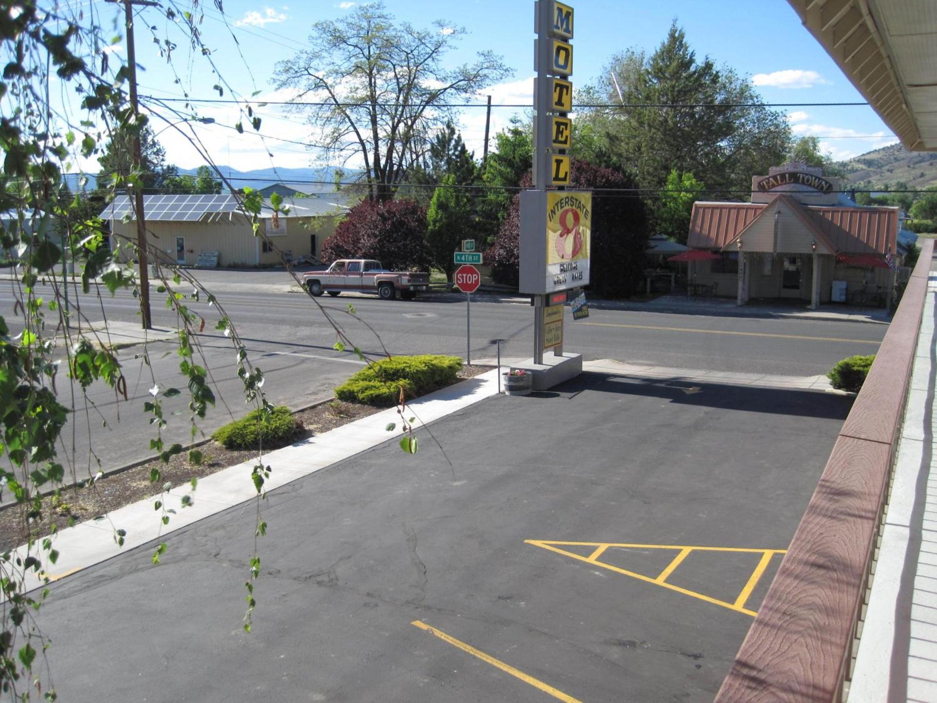 Interstate 8 Motel photo 9