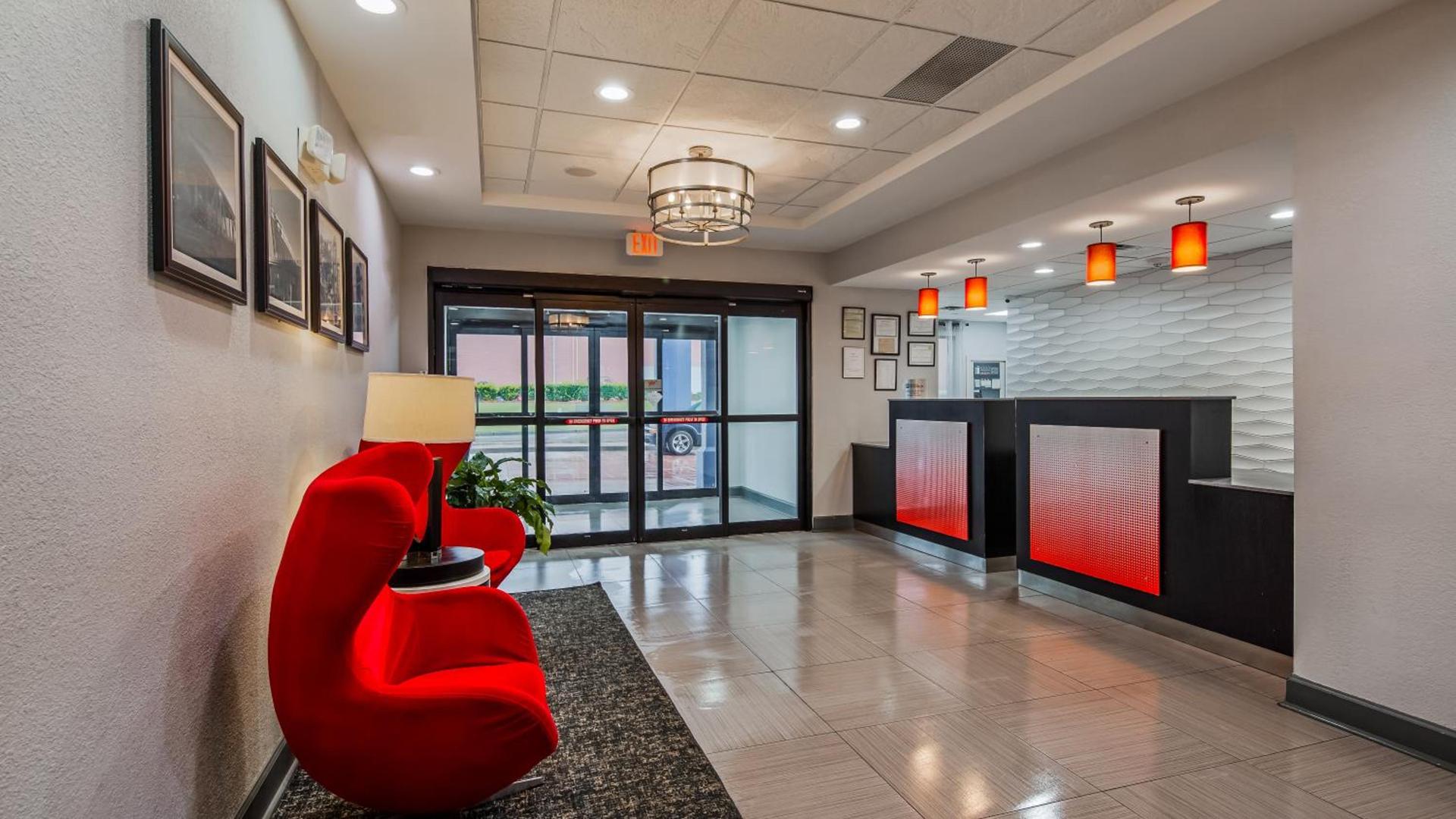 Comfort Inn & Suites Carrollton photo 2