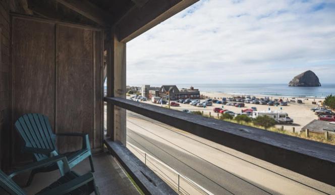 Inn at Cape Kiwanda photo 8