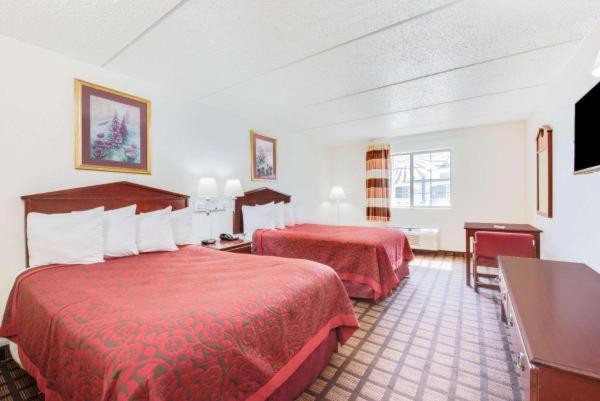 Days Inn & Suites by Wyndham Laredo photo 18