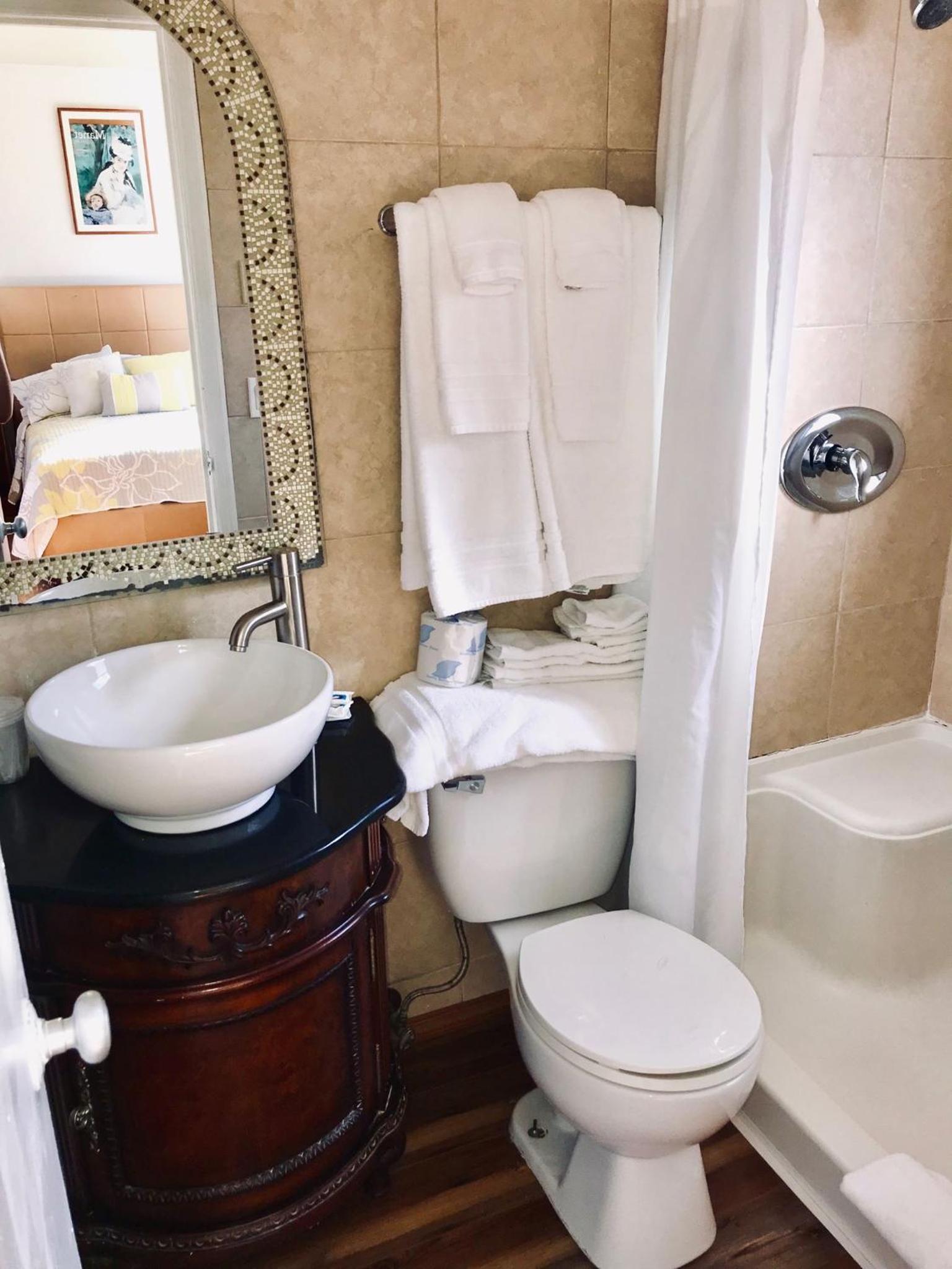Ebb Tide Resort photo 18