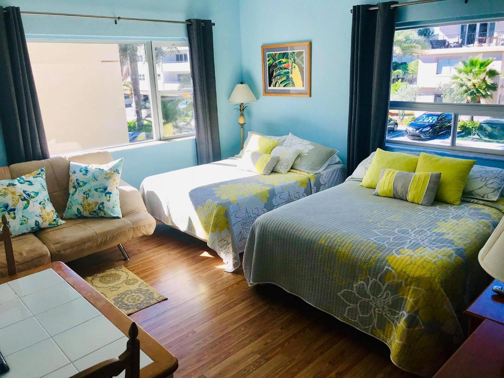 Ebb Tide Resort photo 23