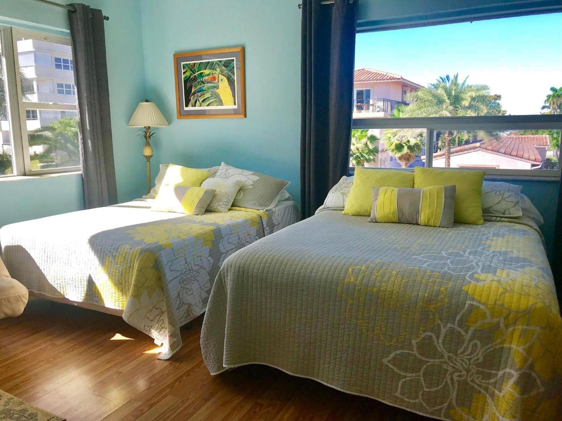 Ebb Tide Resort photo 77