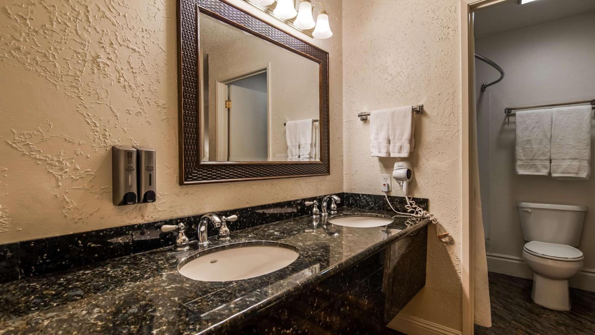 SureStay Plus Hotel by Best Western Susanville photo 11