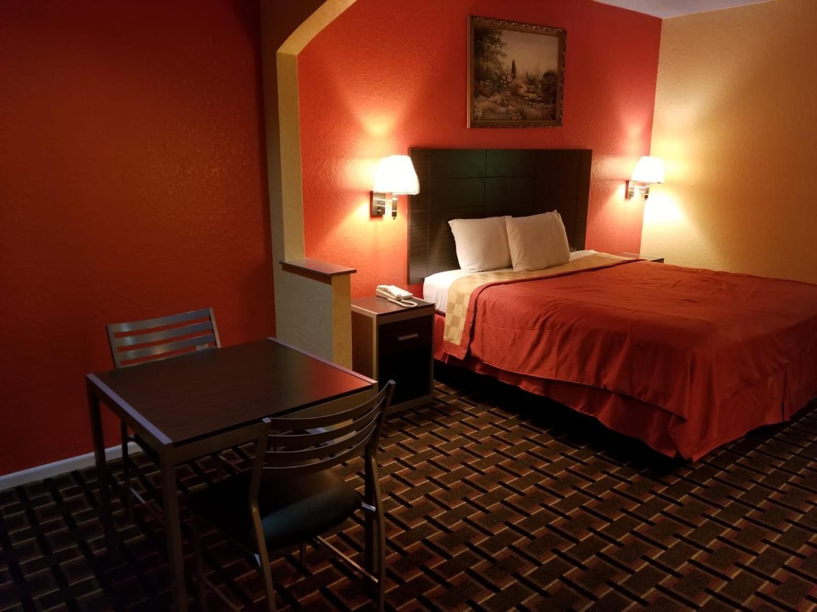 Texan Inn & Suites photo 2
