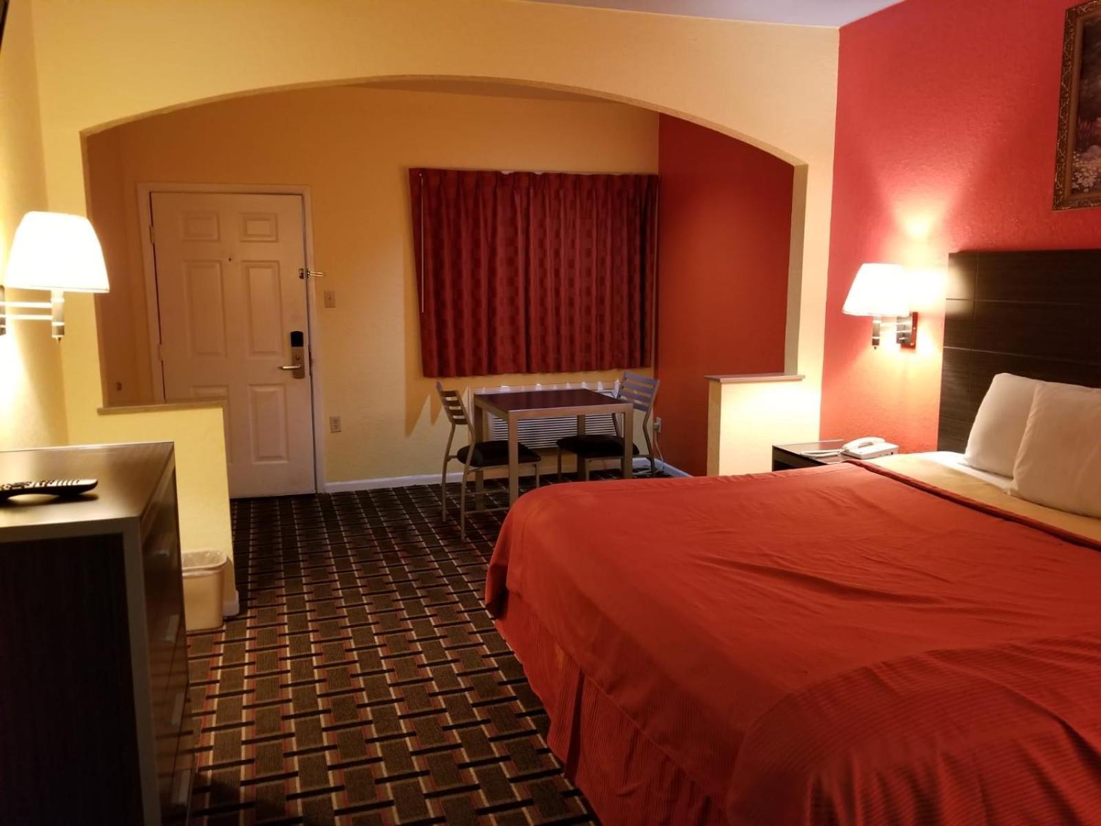 Texan Inn & Suites photo 4