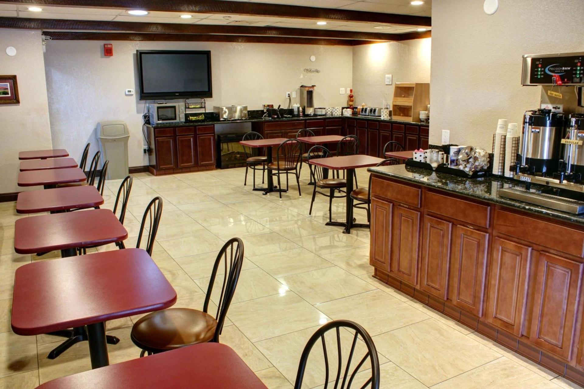 Ramada by Wyndham Grand Junction photo 8