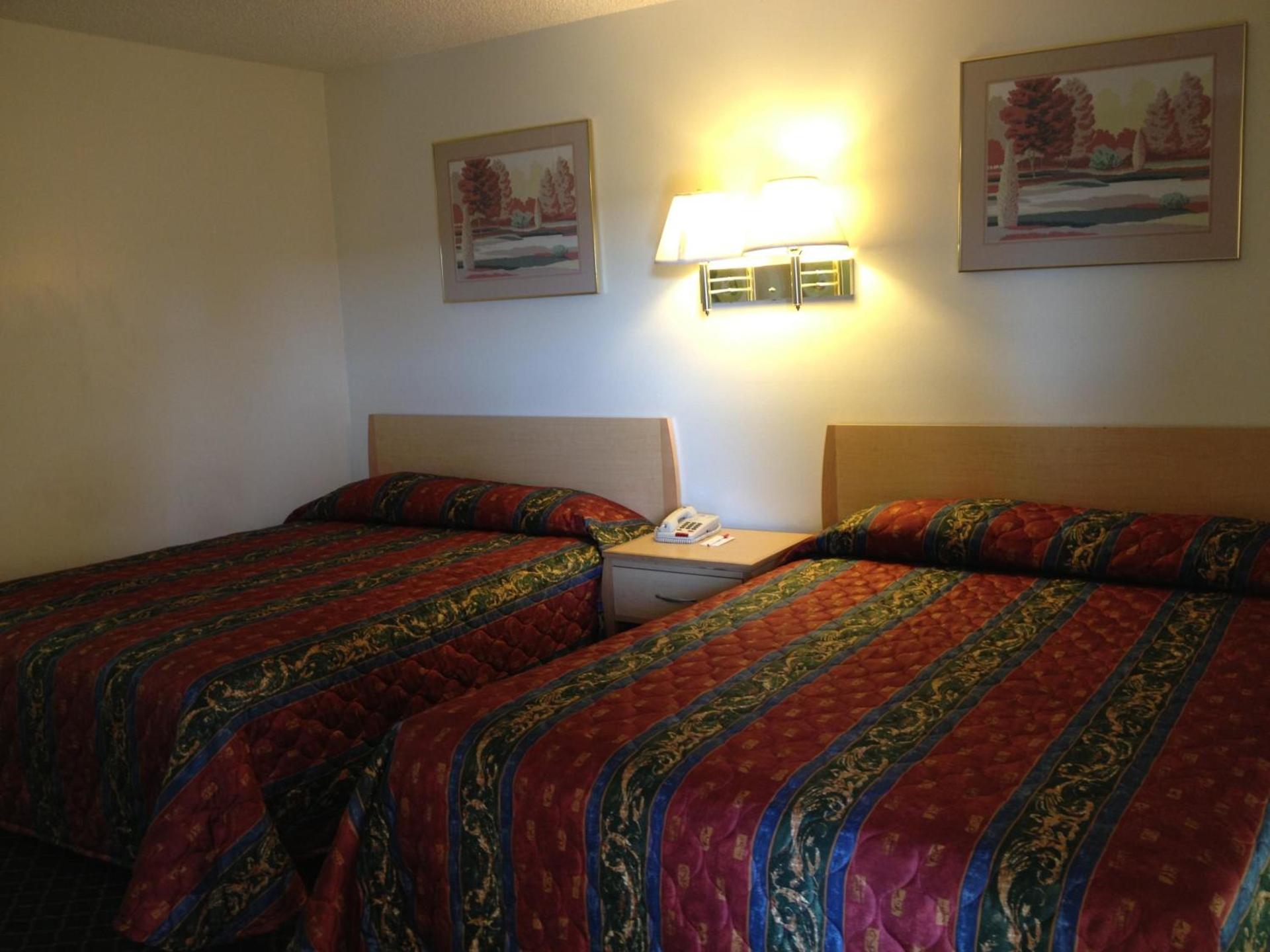 Riverside Inn & Suites photo 16