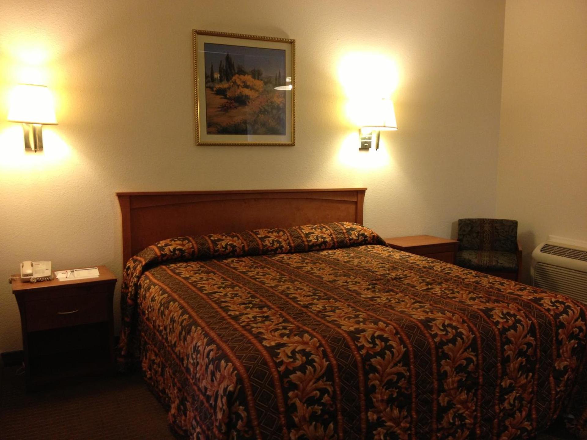 Riverside Inn & Suites photo 20