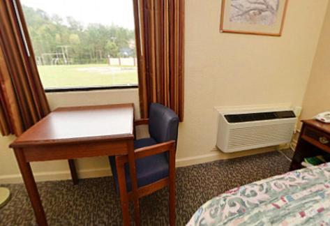 Americas Best Value Inn Smithfield photo 29