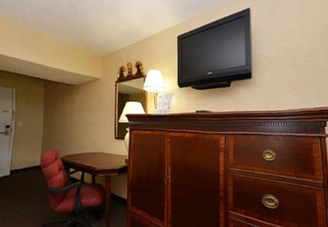 Americas Best Value Inn Smithfield photo 28