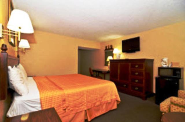 Americas Best Value Inn Smithfield photo 26