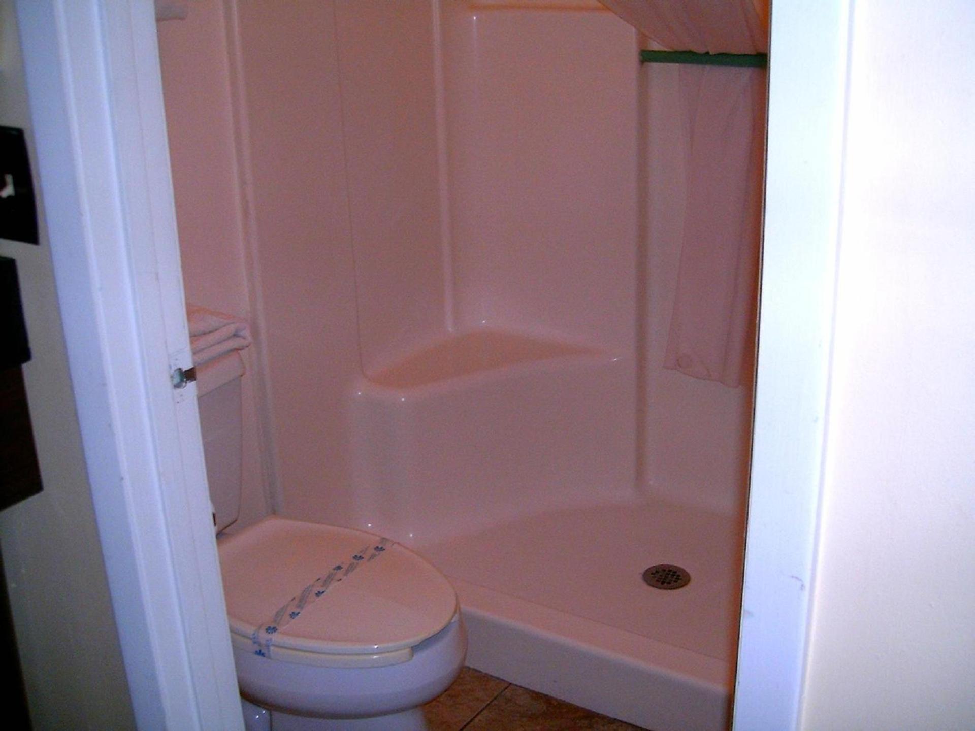 Budget Inn of Okeechobee photo 10