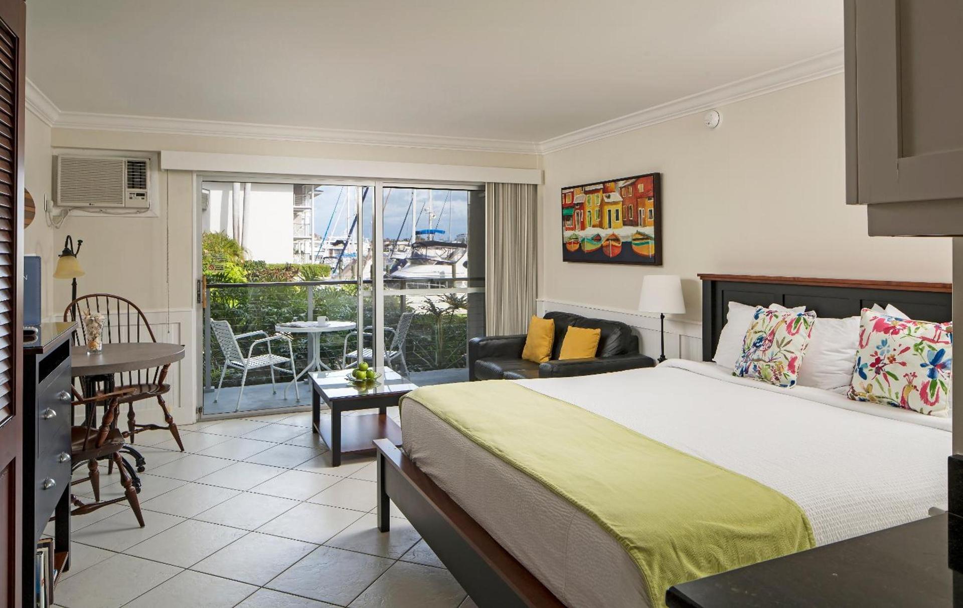 Cove Inn on Naples Bay photo 39