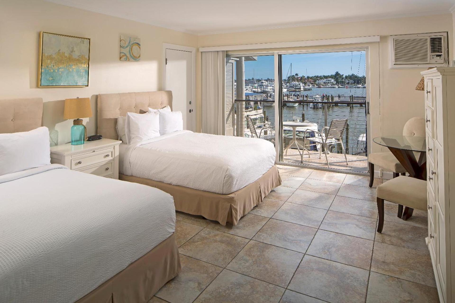 Cove Inn on Naples Bay photo 10