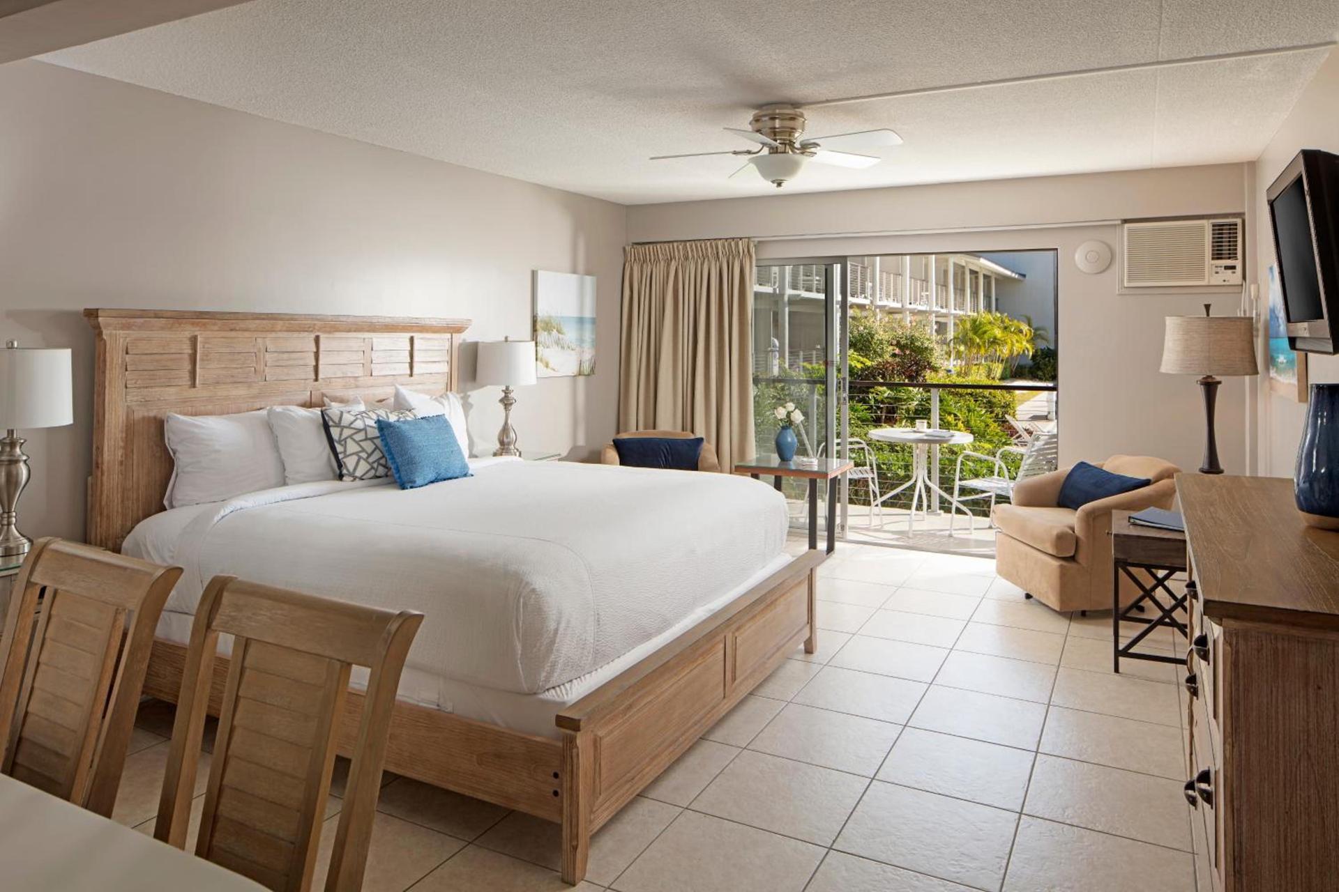 Cove Inn on Naples Bay photo 17