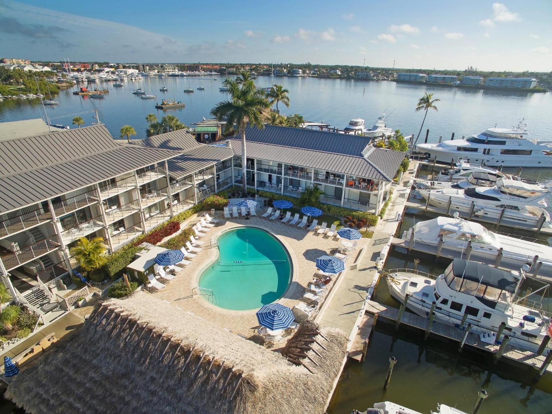 Cove Inn on Naples Bay photo 4