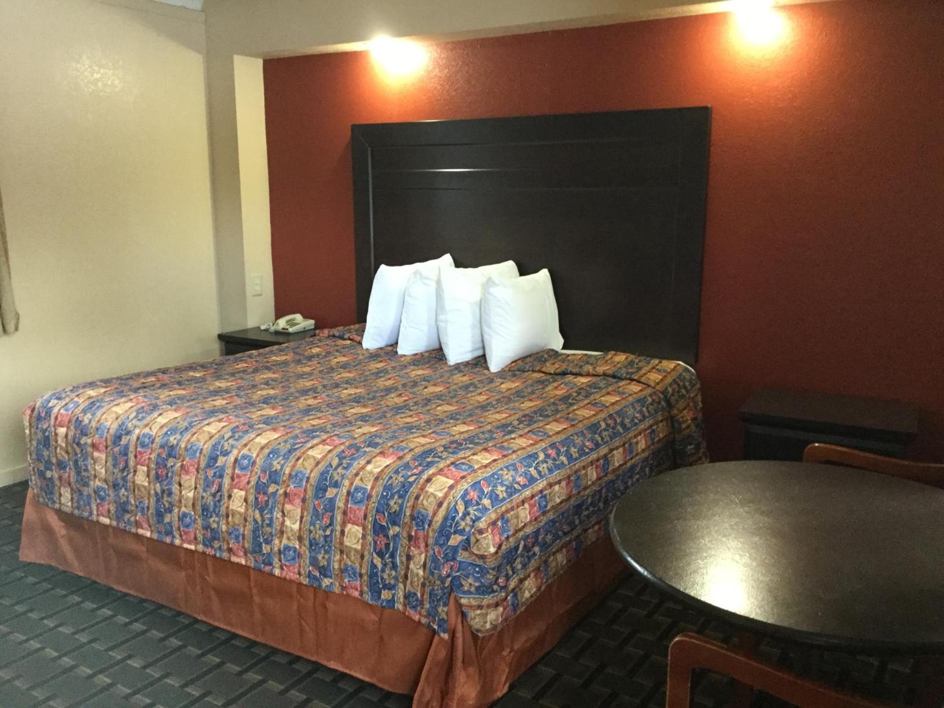 Best Motel photo 17