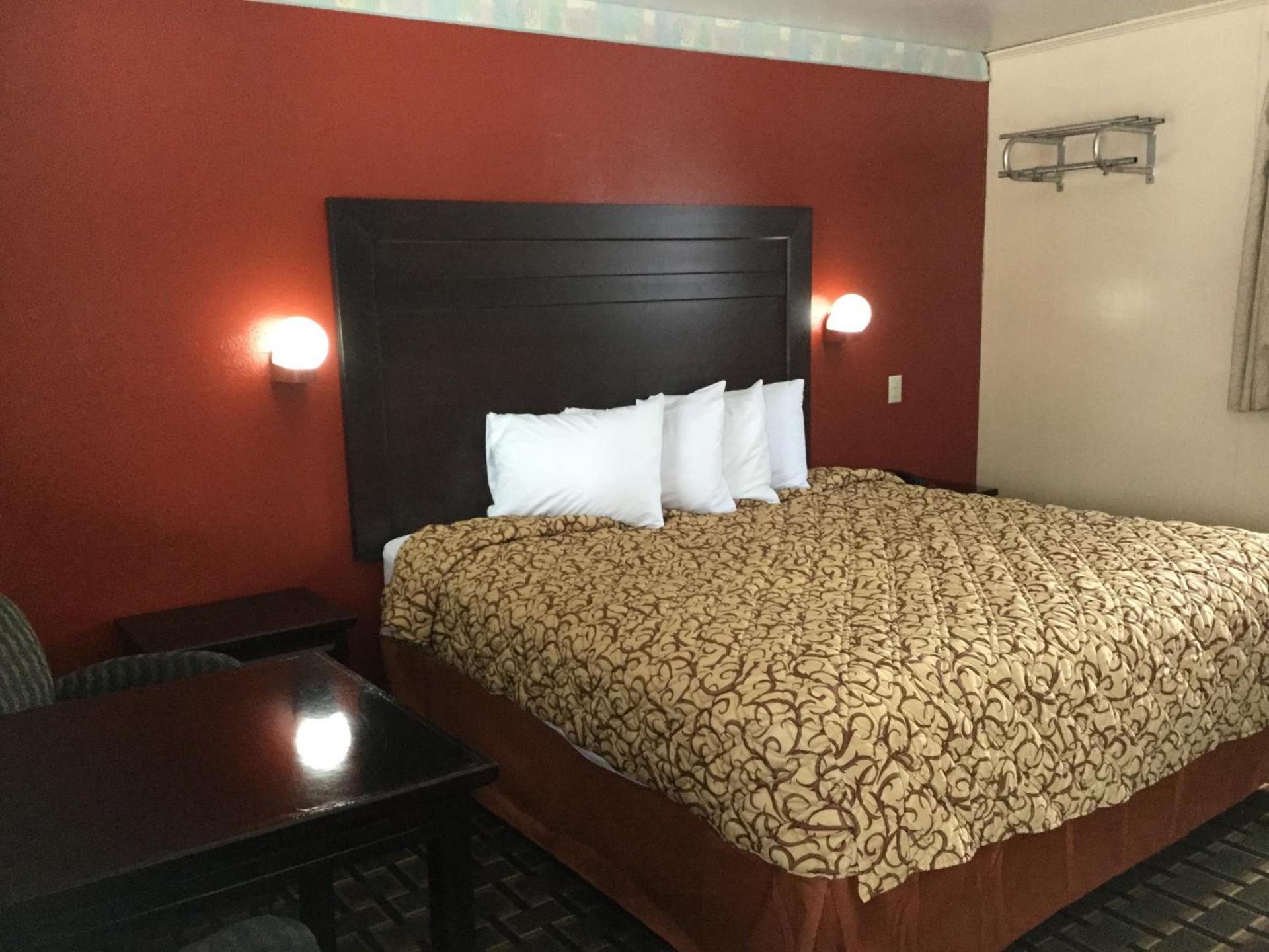 Best Motel photo 7