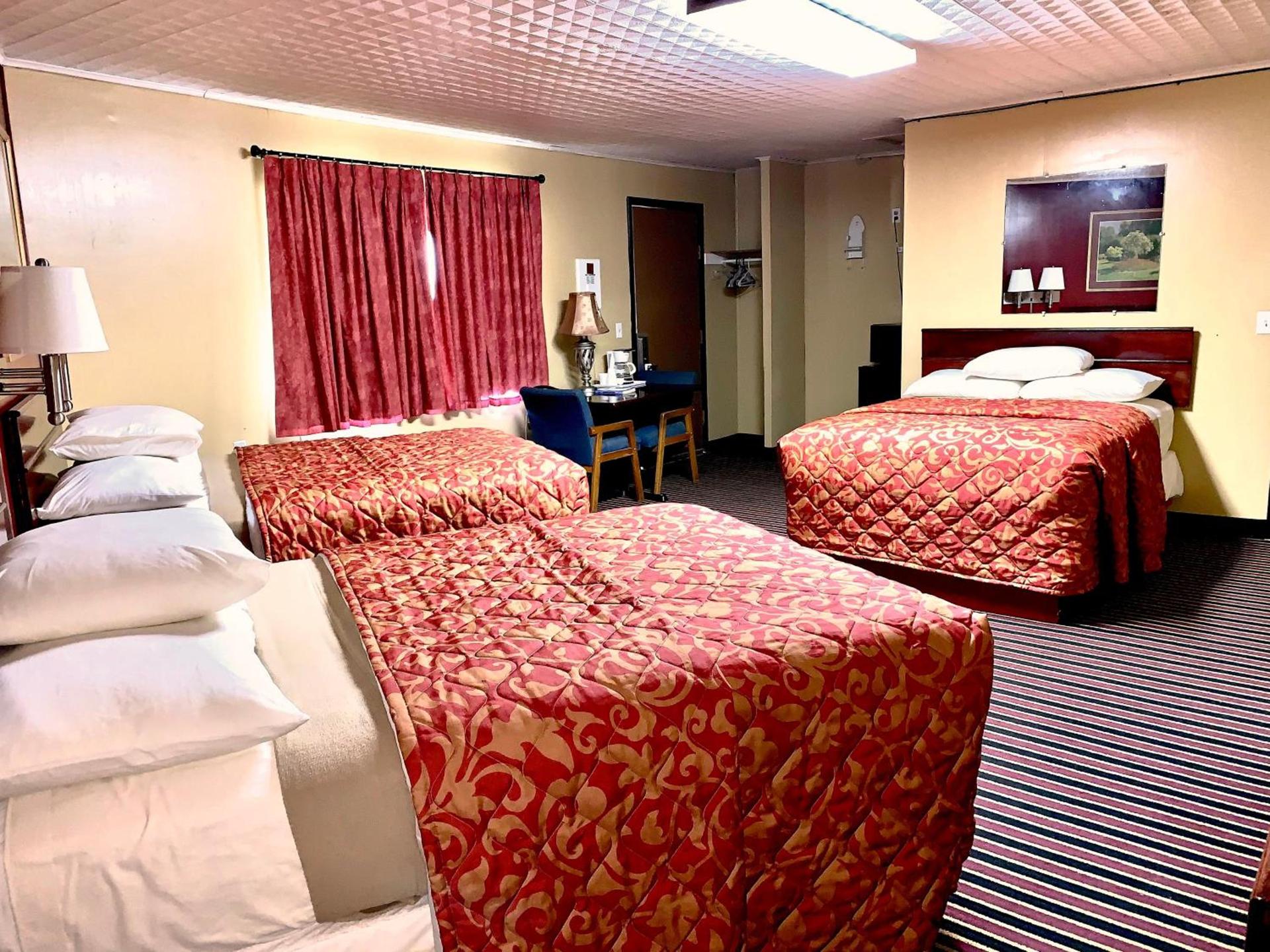 Relax Inn Vinita photo 14