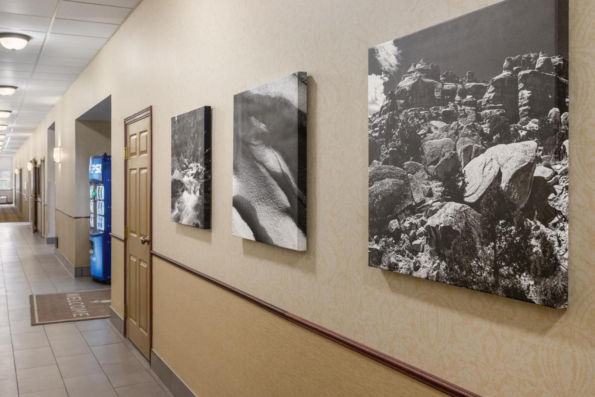 Country Inn & Suites by Radisson, Dakota Dunes, SD photo 28