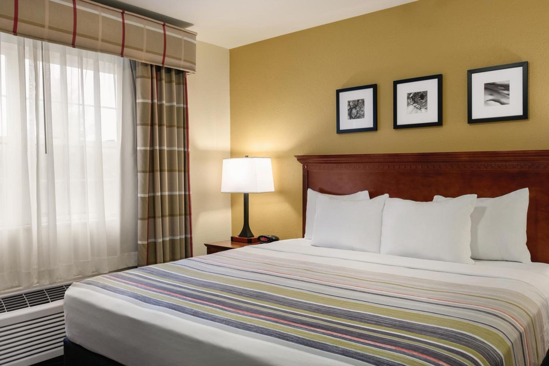 Country Inn & Suites by Radisson, Dakota Dunes, SD photo 39