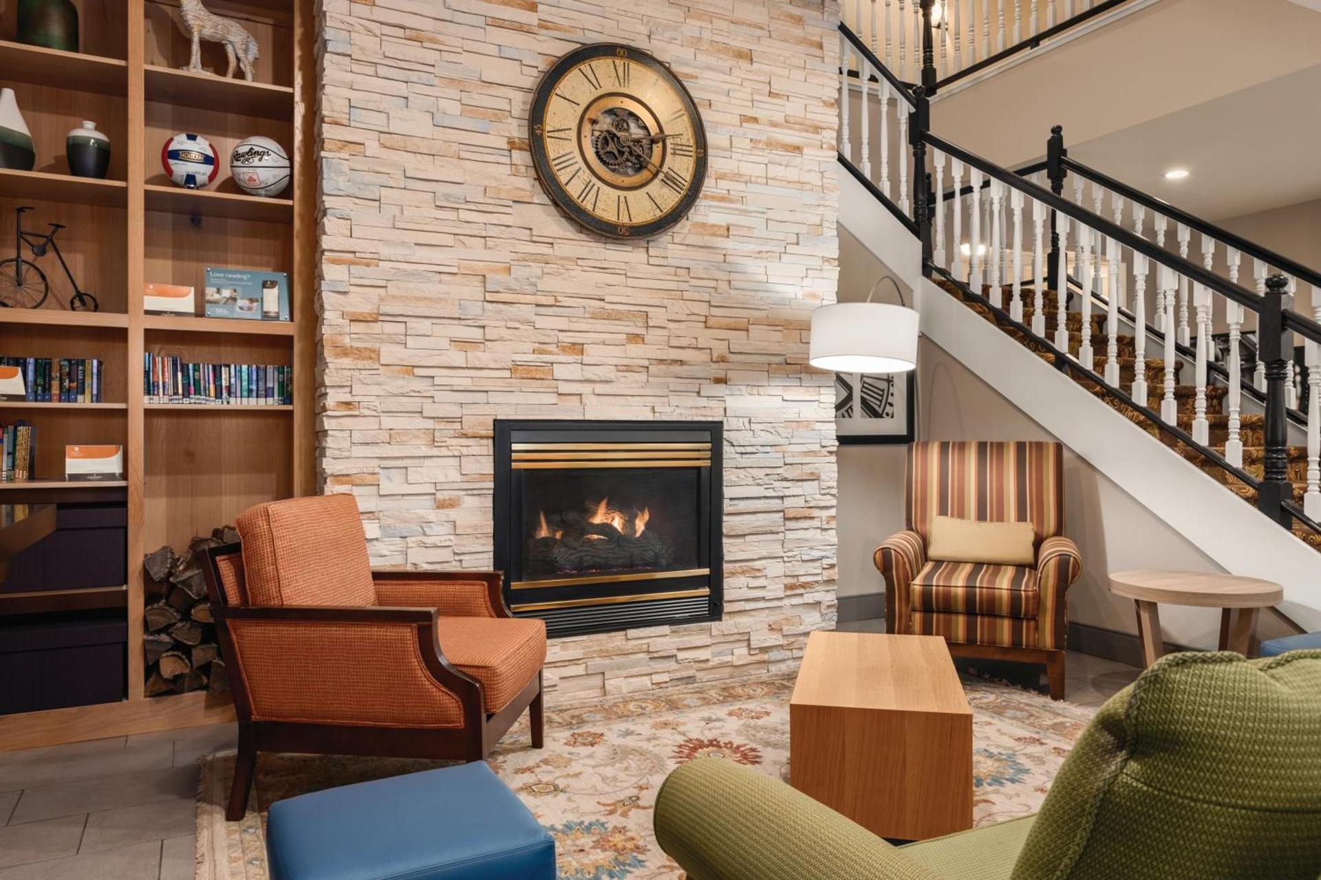 Country Inn & Suites by Radisson, Dakota Dunes, SD photo 23