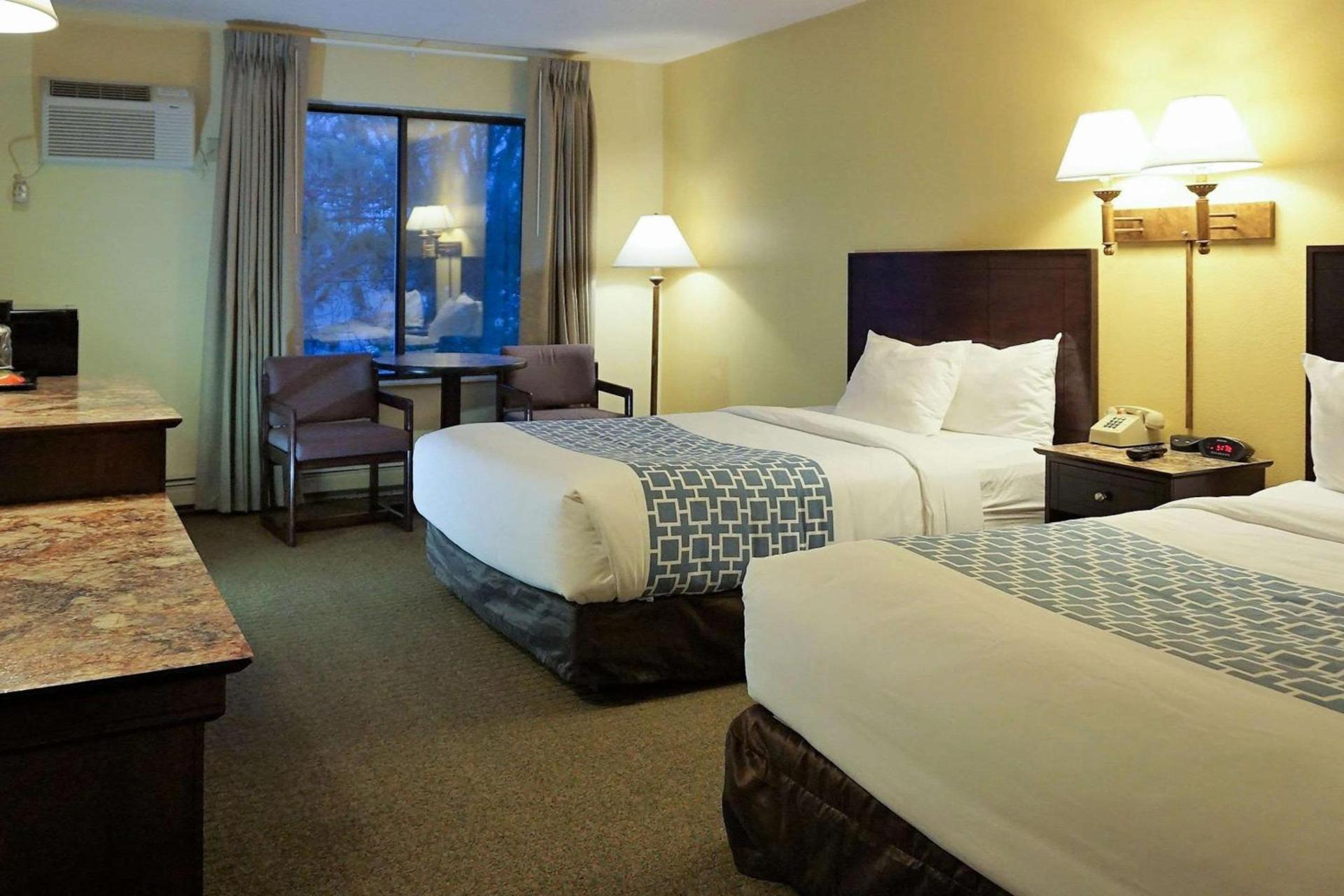 Econo Lodge Mayo Clinic Area photo 6