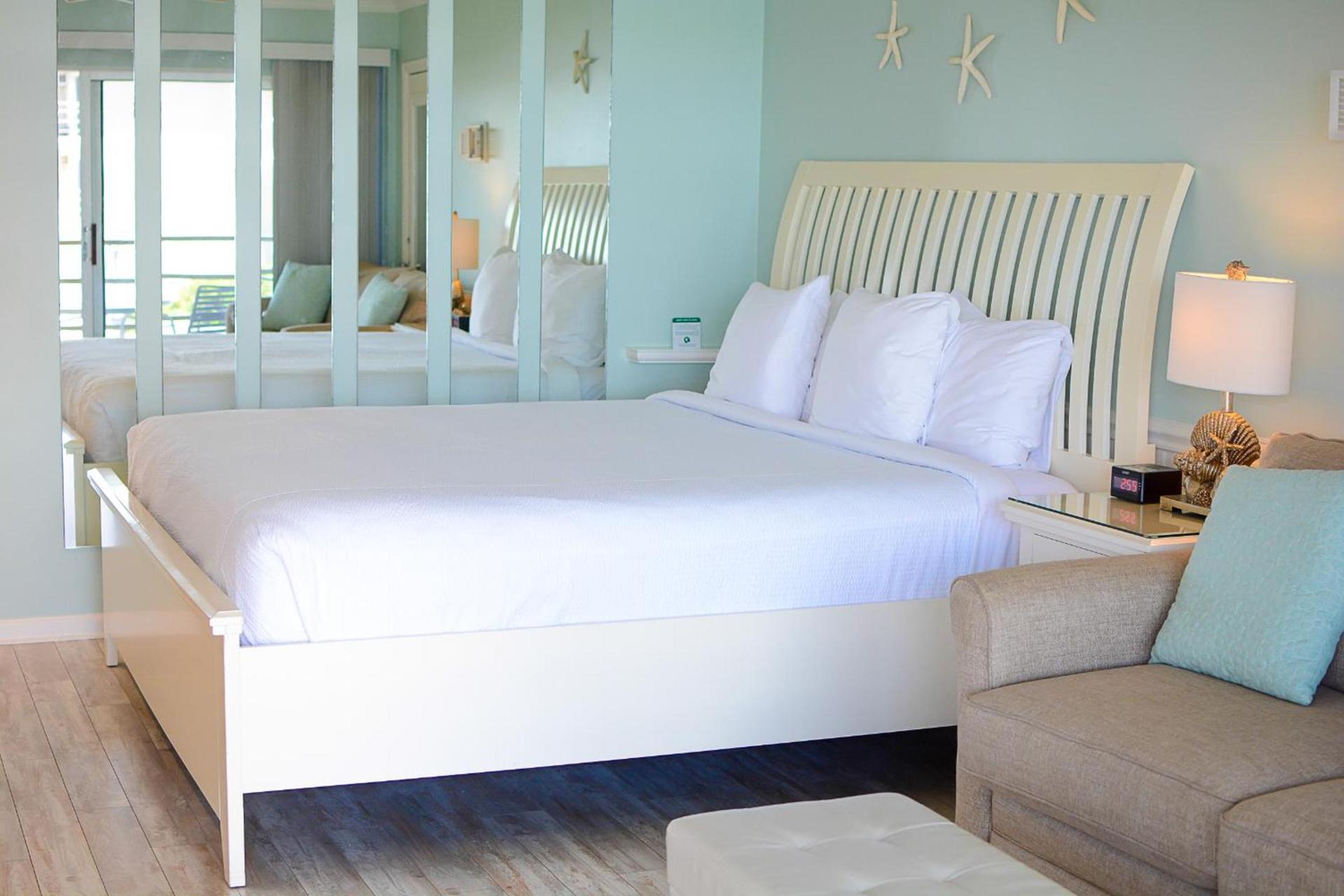 Cove Inn on Naples Bay photo 33