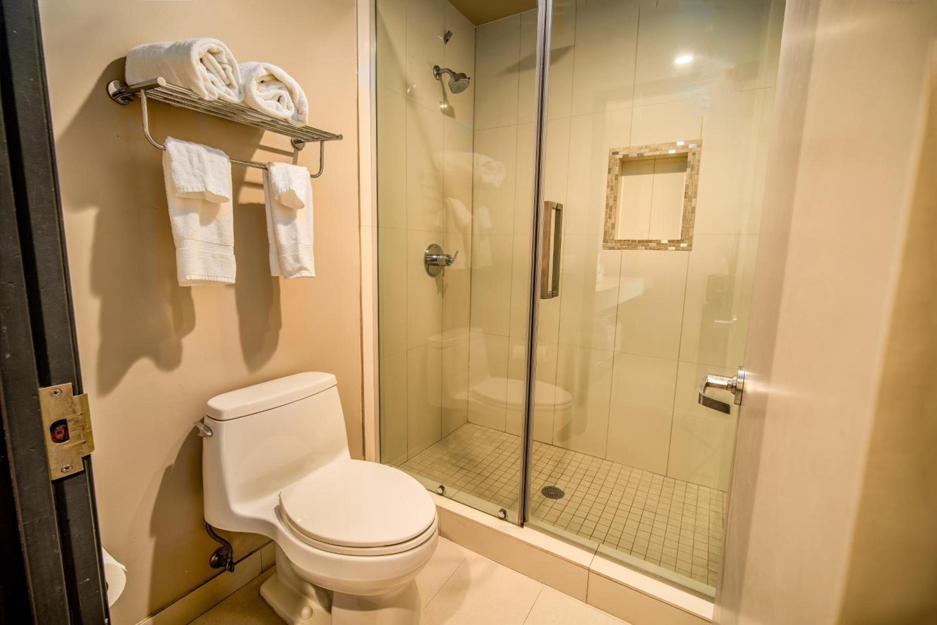 Crescent Bay Inn photo 45