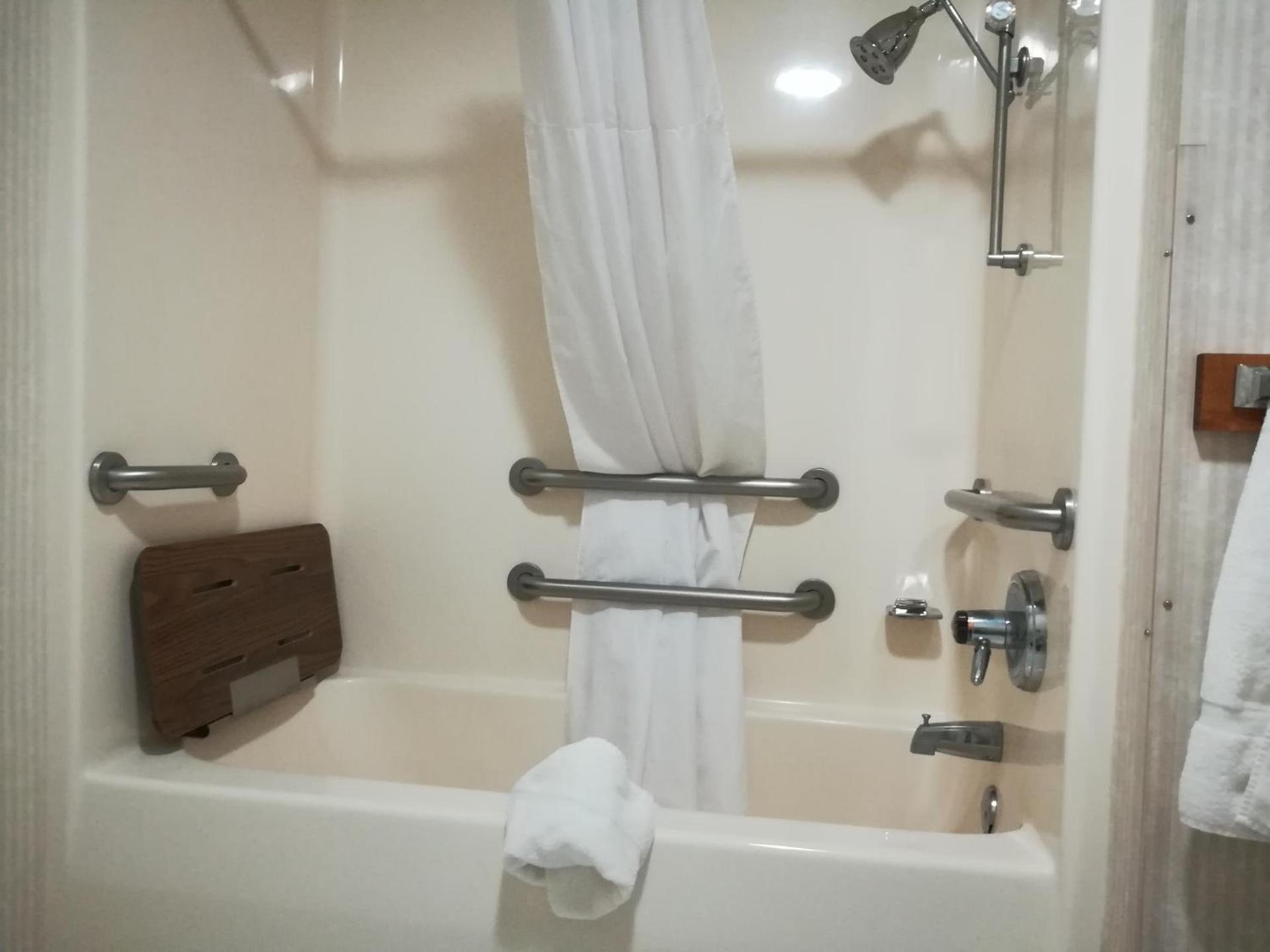 Baymont by Wyndham Washington photo 51